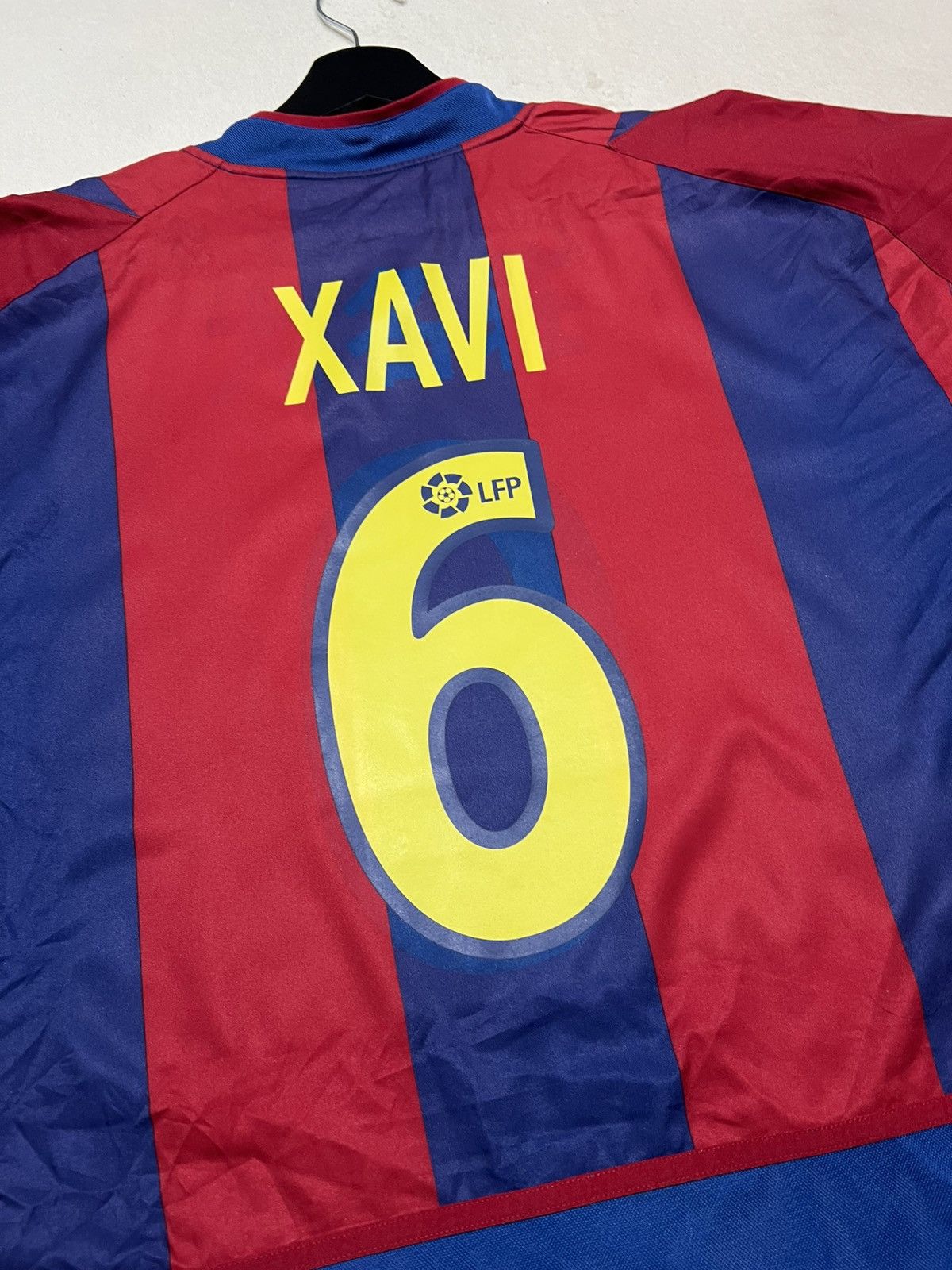 Nike Barcelona 2002-03 Nike Home Jersey #Xavi6 Size US XL / EU 56 / 4 - 4 Thumbnail