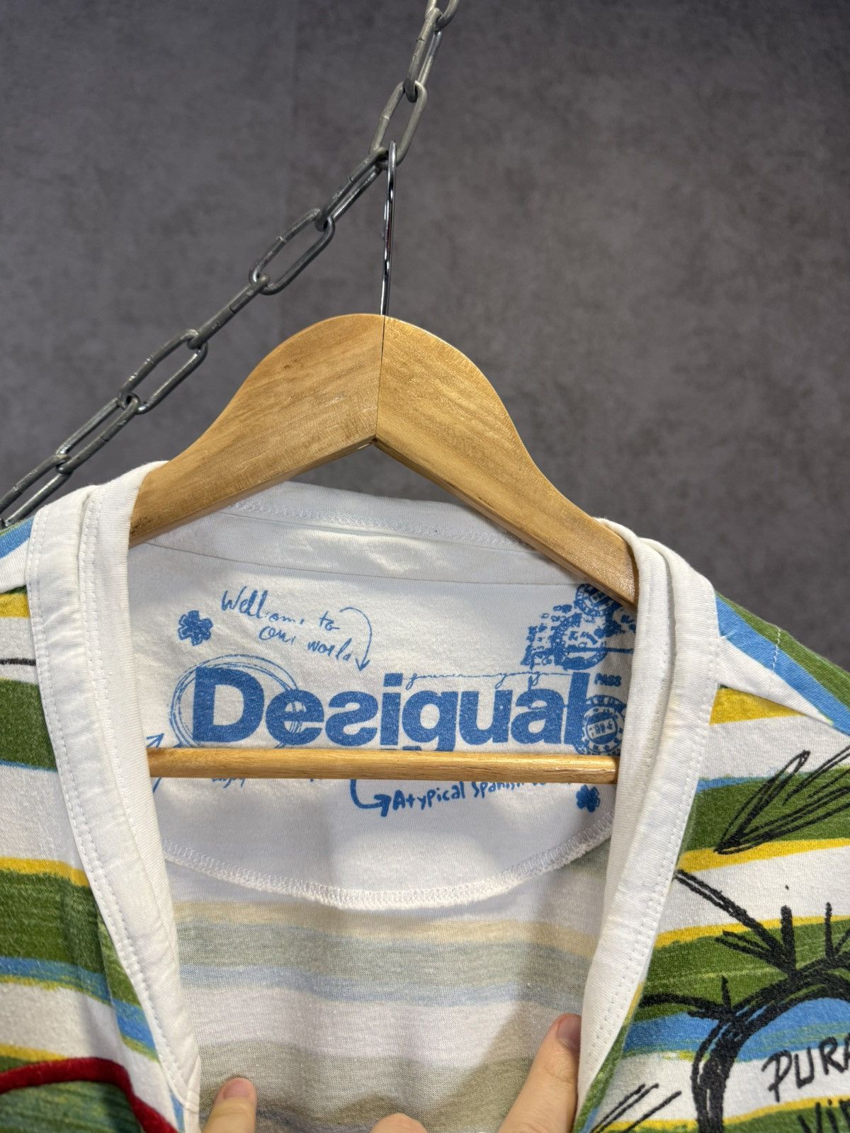 Desigual Desigual designer art crazy tee Size US L / EU 52-54 / 3 - 5 Thumbnail