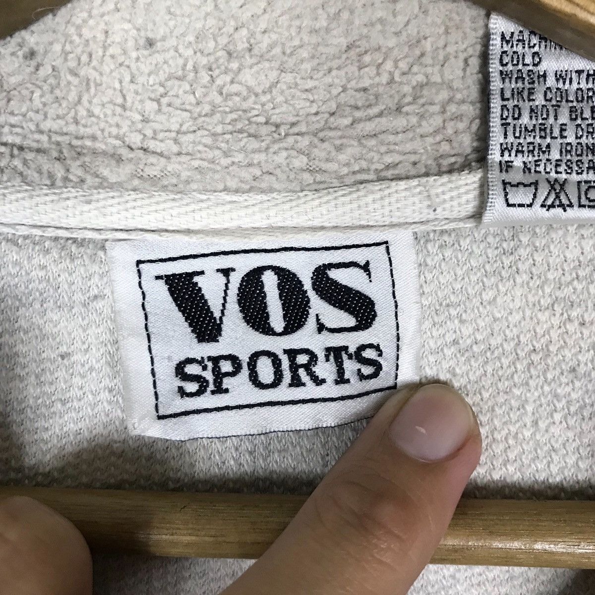 Vintage Vintage Vos Sports Quarter Zip Pullover Jumper Sweatshirt Size US XL / EU 56 / 4 - 5 Thumbnail