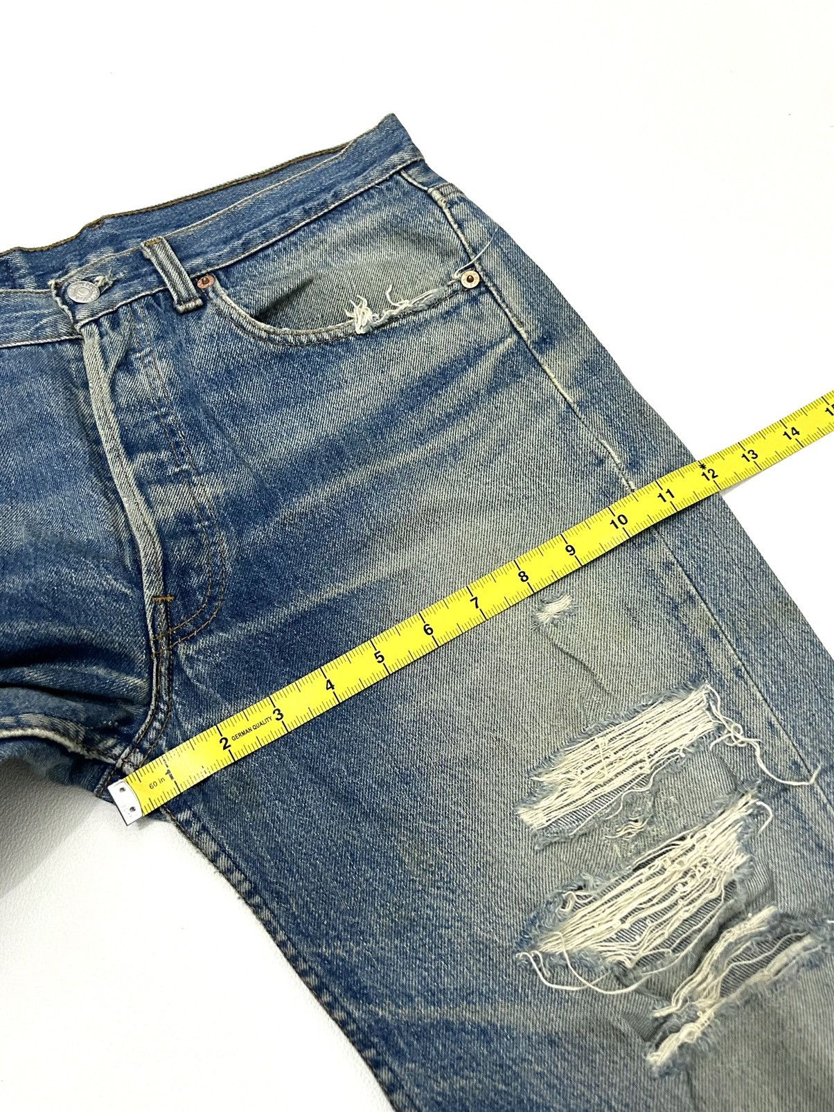 Levi's × Levi's Vintage Clothing Vintage Levis 501 xx Button 522 Distressed Jeans Size US 31 - 19 Thumbnail
