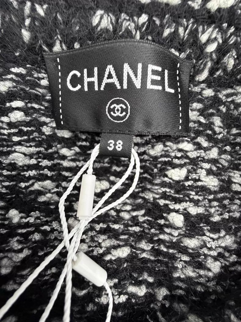 Chanel Chanel Doll collar black and white blended knitted short c Size XS / US 0-2 / IT 36-38 - 4 Thumbnail