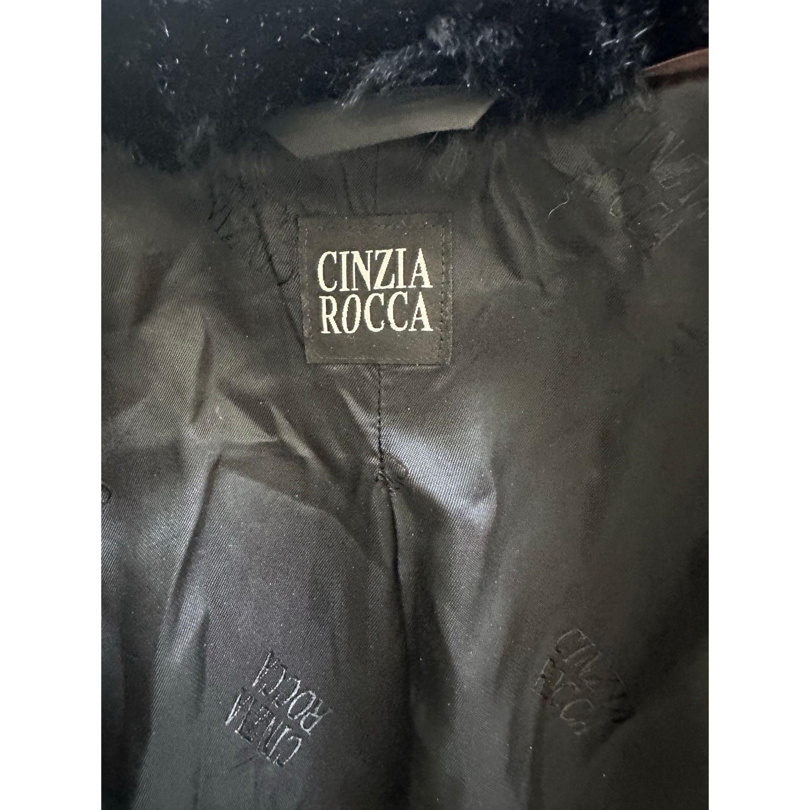 Cinzia Rocca Cinzia Rocca long black fur coat - Size 2 - MINT Size US S / EU 44-46 / 1 - 7 Thumbnail
