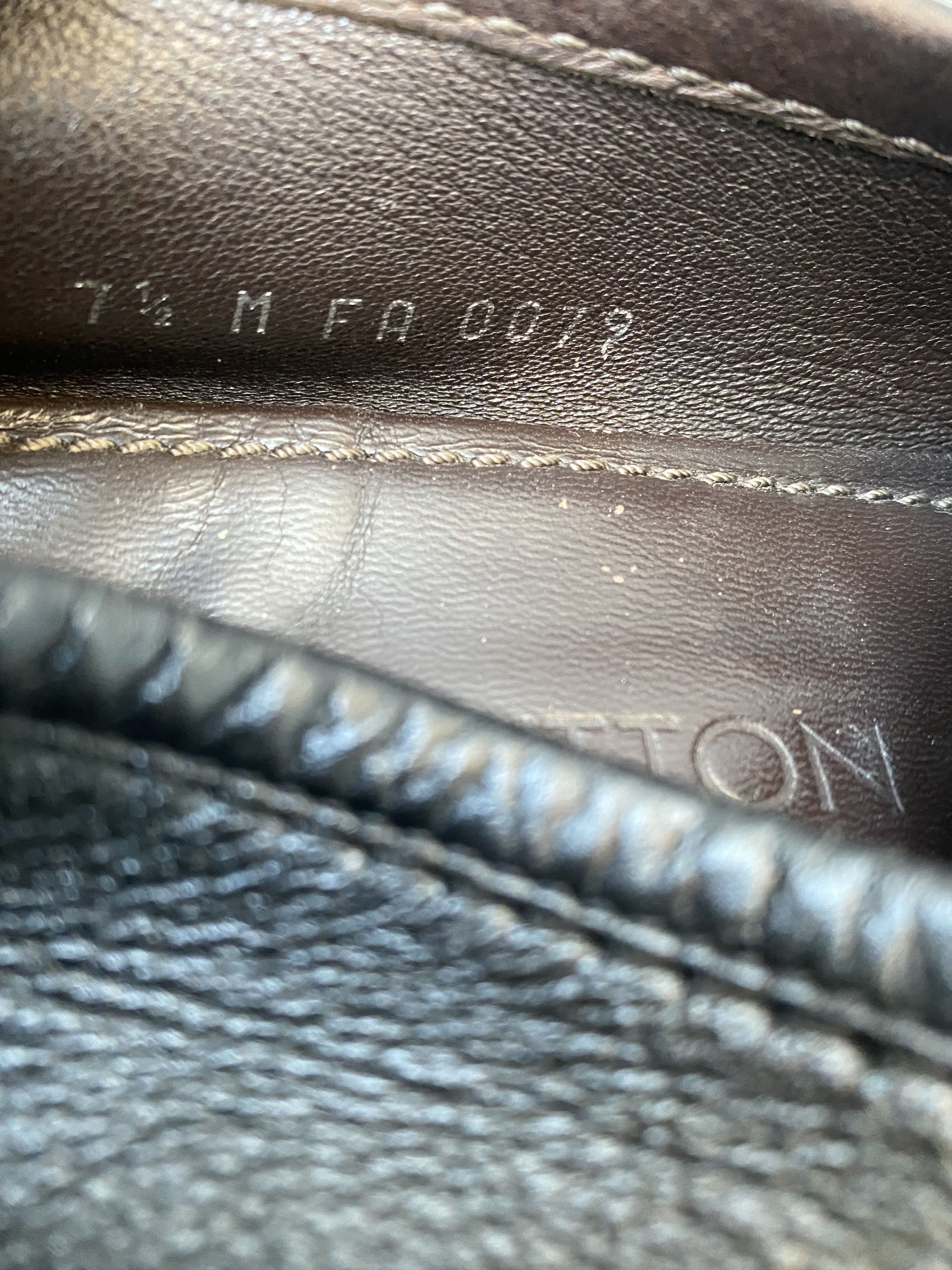 Louis Vuitton Louis vuitton logo black leather penny loafers Size US 8.5 / EU 41-42 - 12 Thumbnail