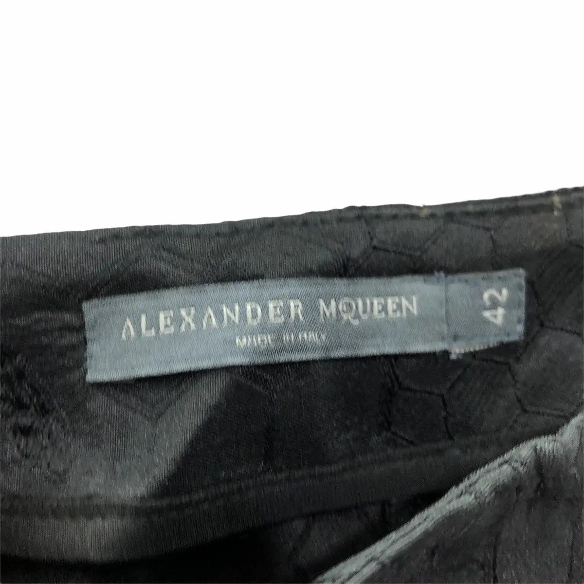 Alexander McQueen Vtg ALEXANDER MCQUEEN Bees Monogram Logo Silk Pant Trouser Size 26" / US 2 / IT 38 - 8 Thumbnail