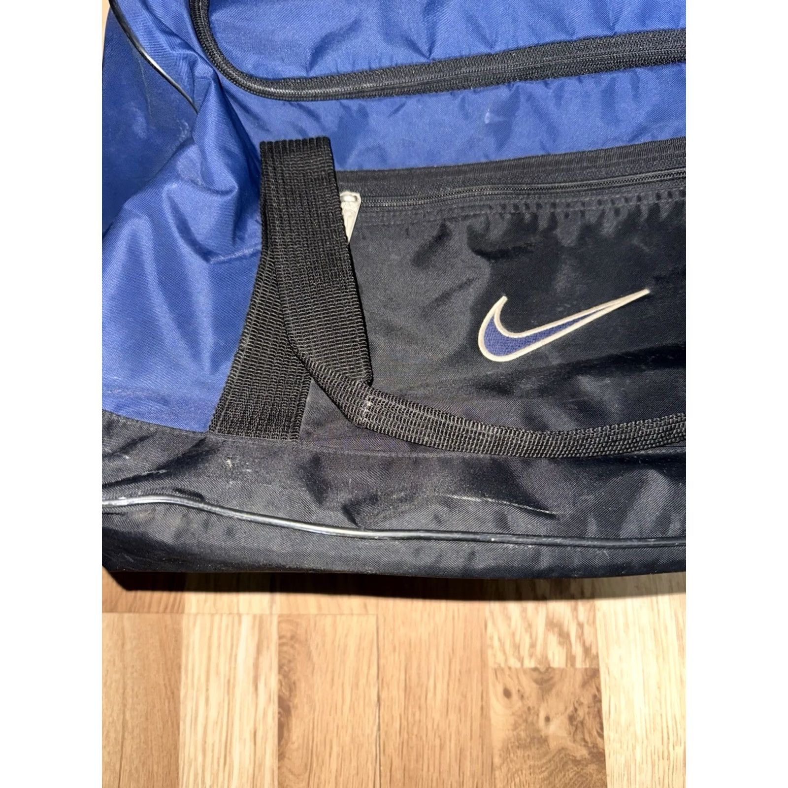 Nike VINTAGE Nike Swoosh Duffle Bag 90's Blue Large Gym Sports Bag Mens Size ONE SIZE - 2 Thumbnail