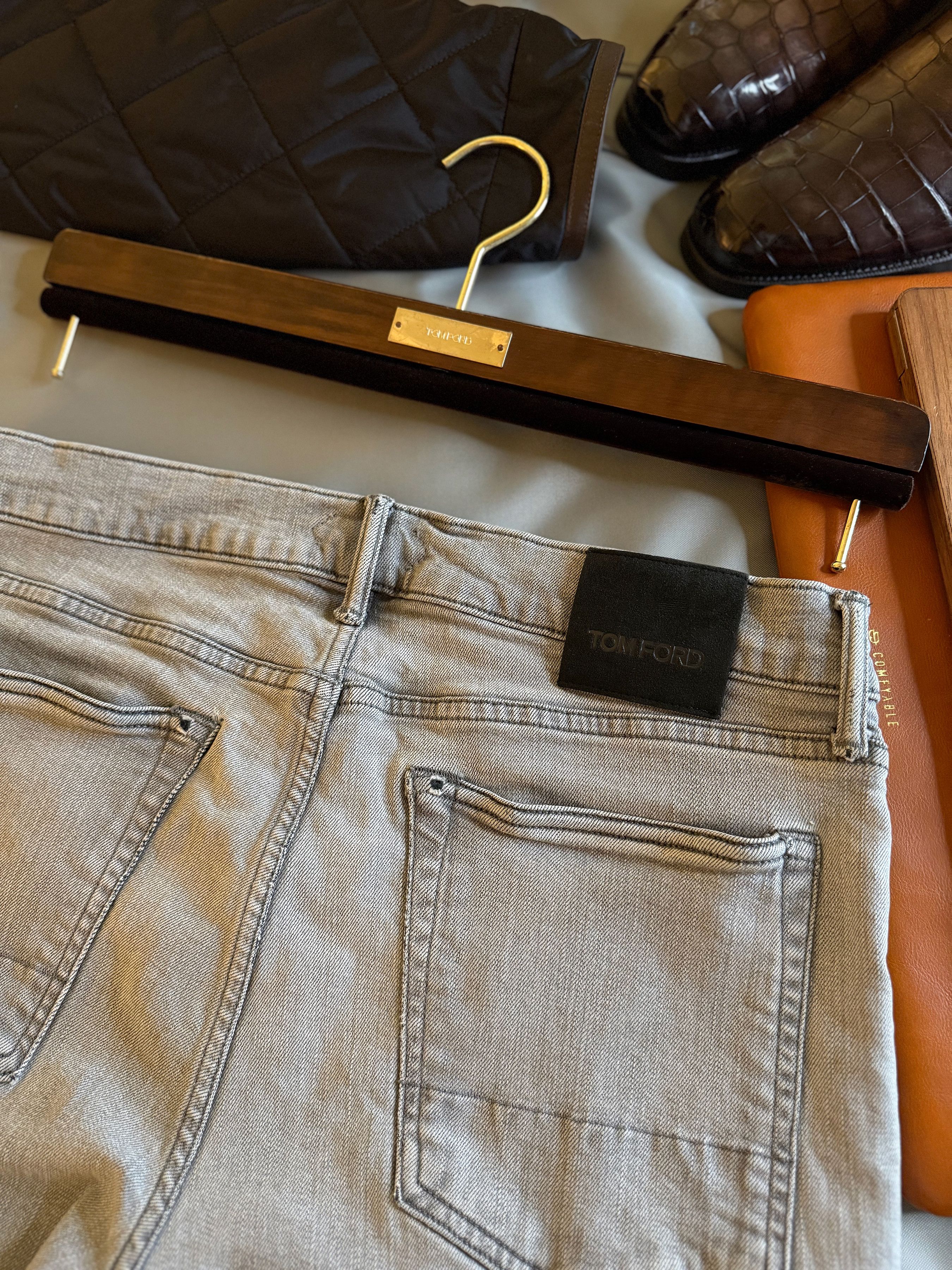 Tom Ford Fit 32, Effortless Cool $1K w/tax Contrast Cuff Selvedge Size US 36 / EU 52 - 14 Thumbnail