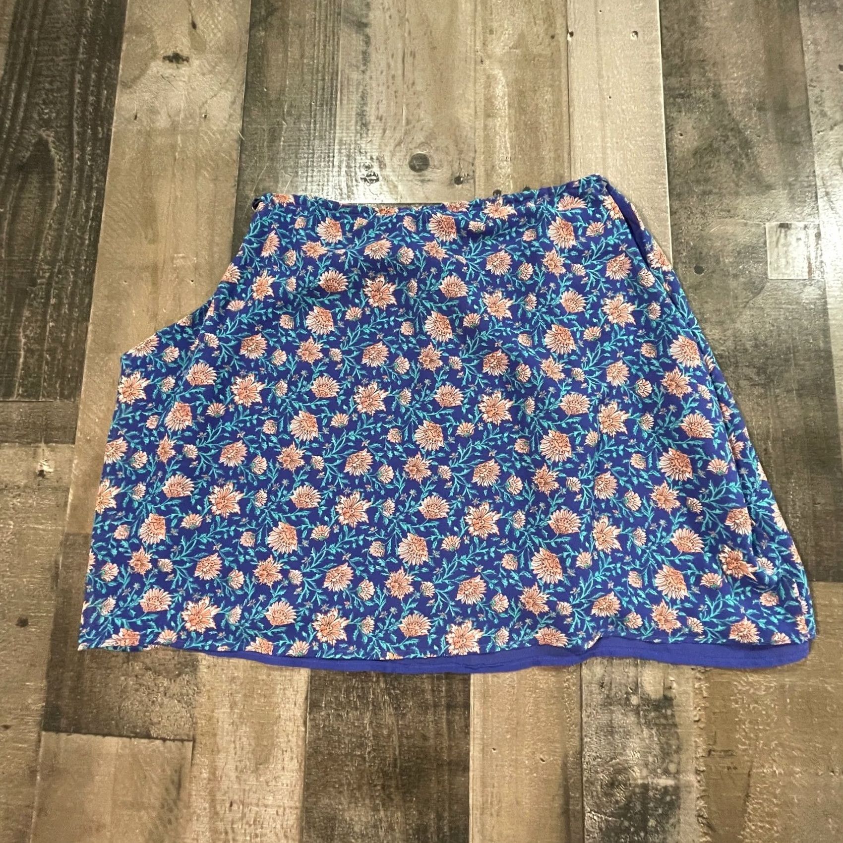 H&M H&M Top Womens Blue Floral Ruched Boat Neck Casual Sleeveless Crop Size 2 Size XS / US 0-2 / IT 36-38 - 2 Thumbnail