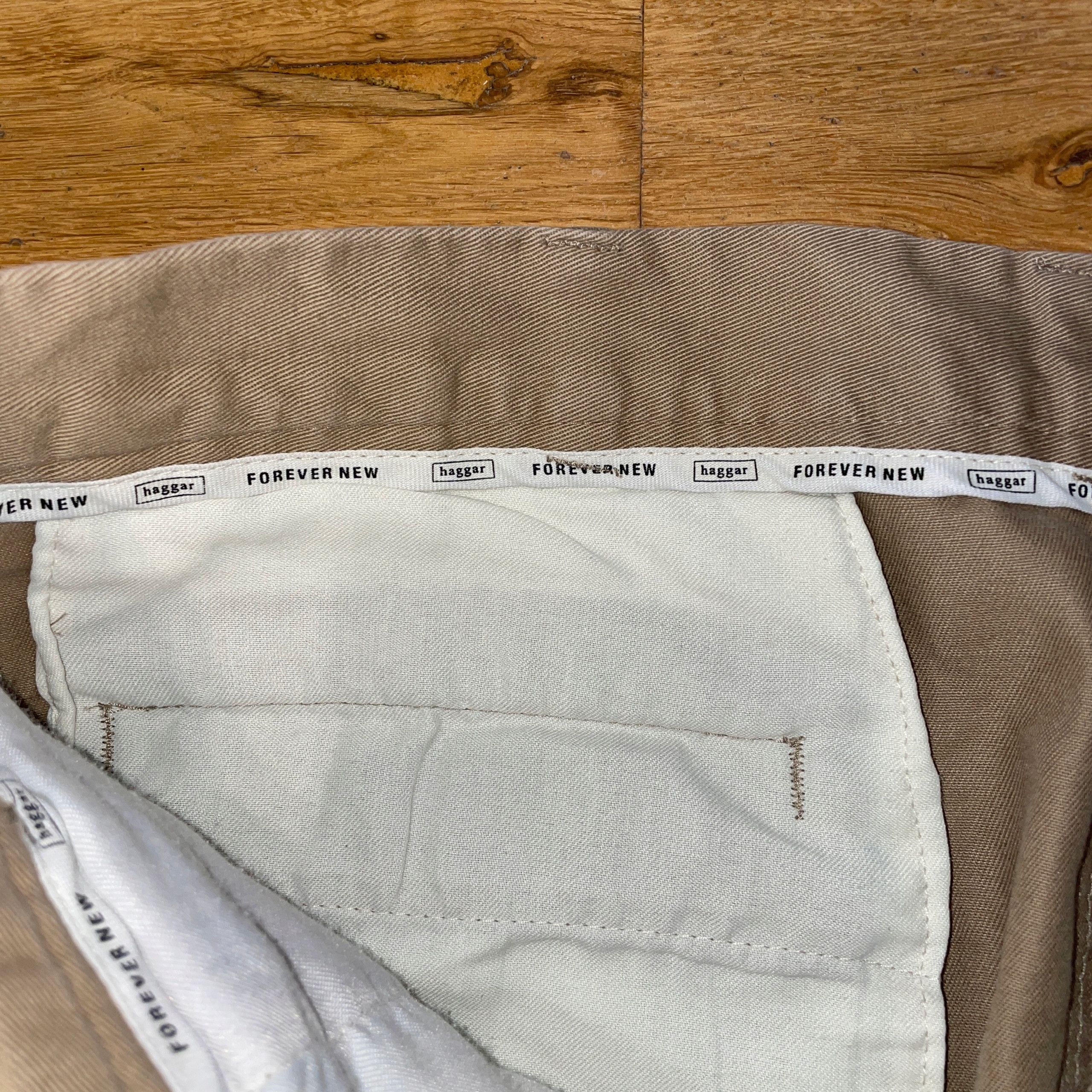 Haggar × Vintage HAGGAR MEN'S FASHIONABLE WIDE-LEG CHINO TROUSERS W 36 L 30 Size US 36 / EU 52 - 2 Thumbnail
