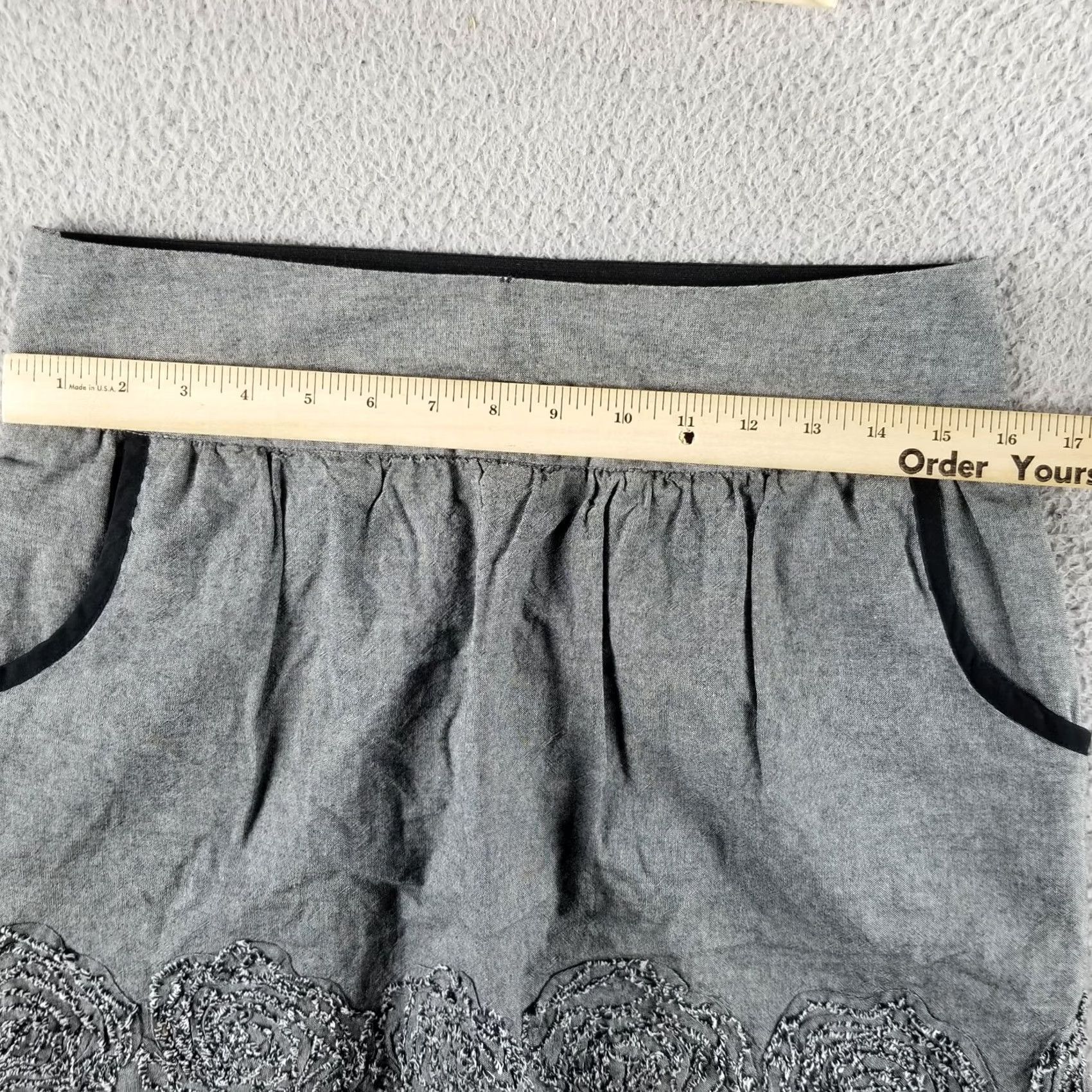 Vintage Stooshy Skirt Women M Gray Floral Embroidered Pockets Casual Boho Short Style Size 32" / US 10 / IT 46 - 3 Thumbnail