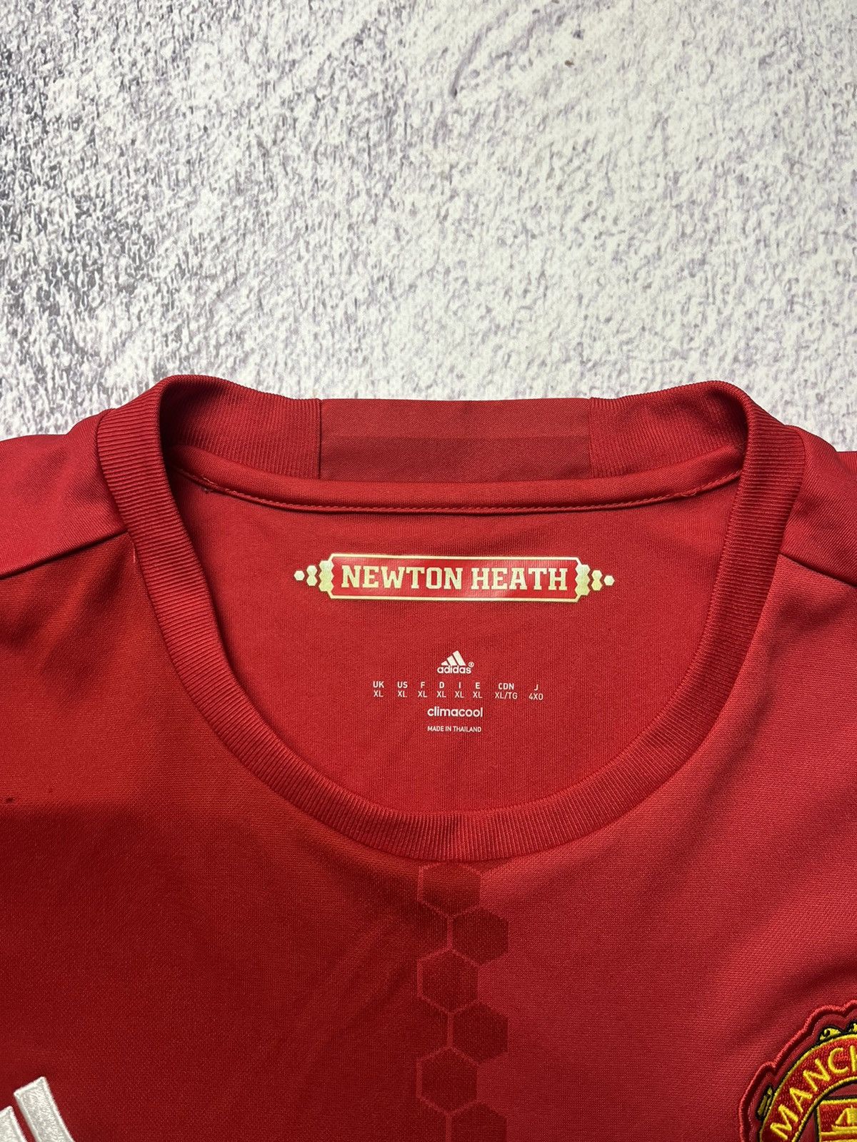 Vintage Adidas Manchester United 2016/17 Home Soccer Jersey Size XL Size US XL / EU 56 / 4 - 10 Thumbnail