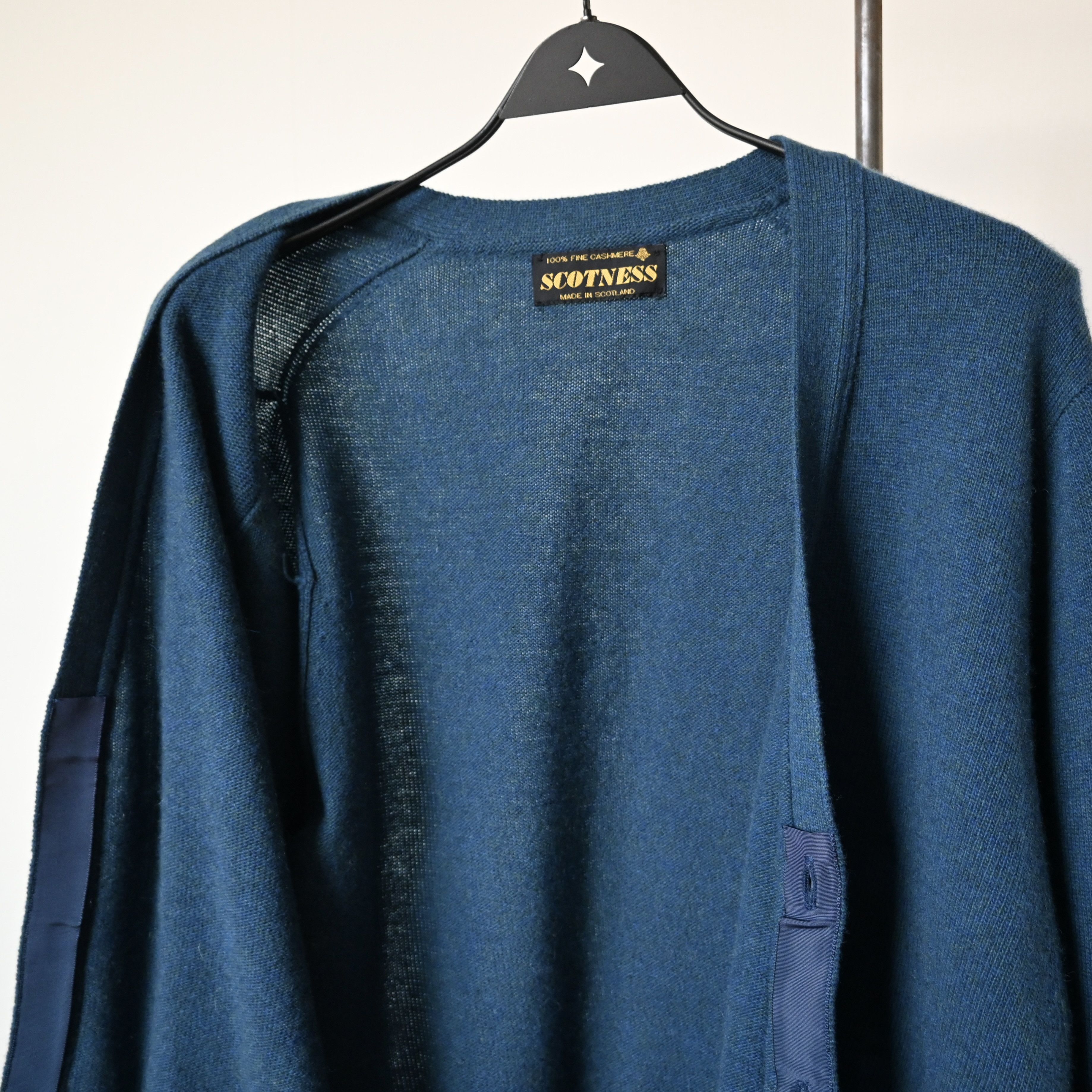 Vintage VTG 1990s SCOTNESS pure cashmere cardigan, made in Scotland Size US L / EU 52-54 / 3 - 7 Thumbnail