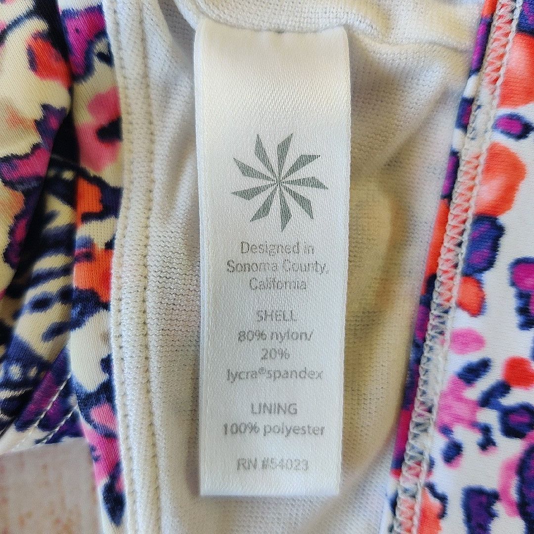 Athleta Athleta floral high top halter bikini set sz XS/S Size ONE SIZE - 9 Thumbnail