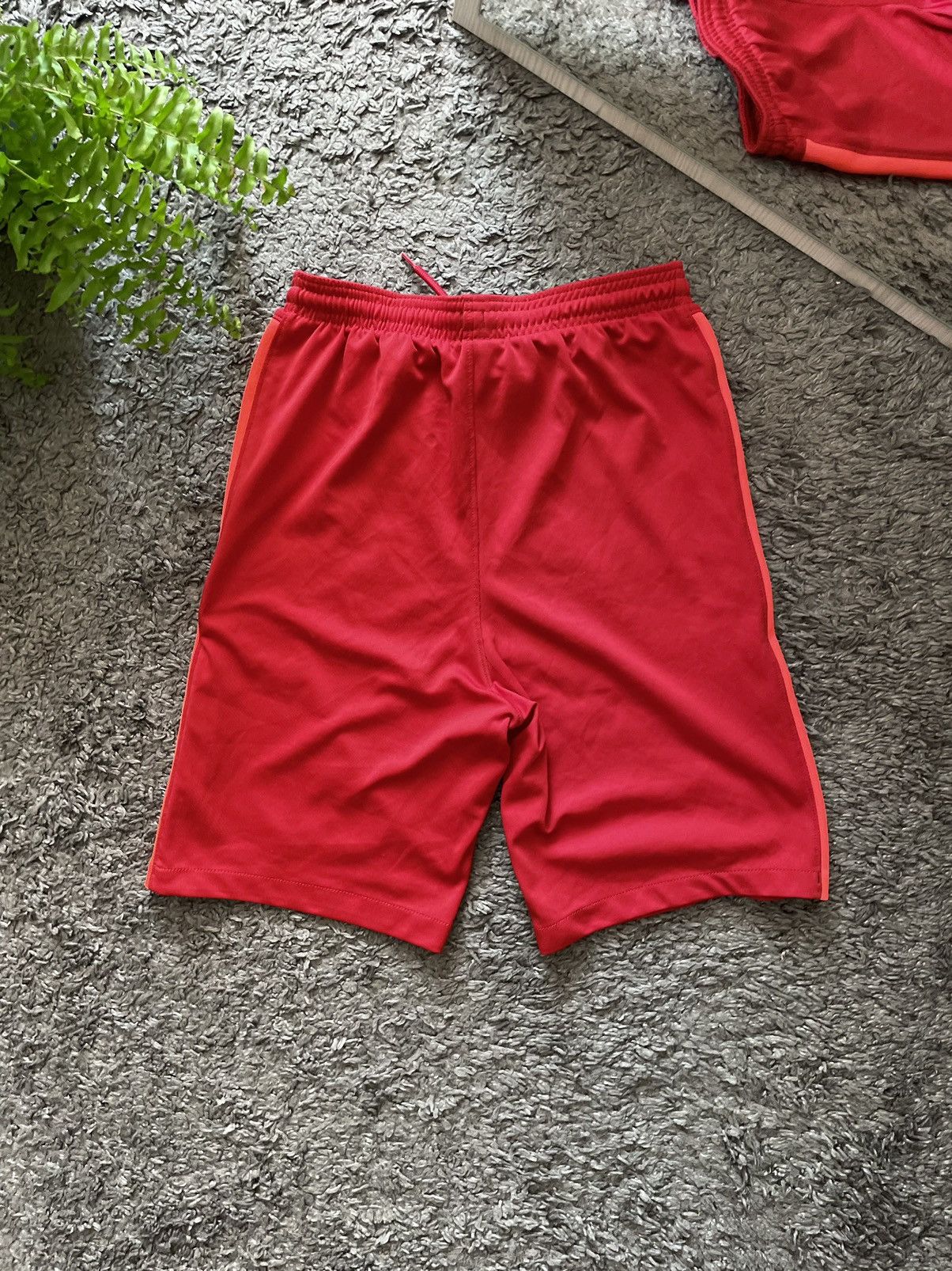 Nike × Vintage Nike Shorts F.C. Liverpool Streetwear Vintage Logo Swoosh Size US 30 / EU 46 - 6 Thumbnail