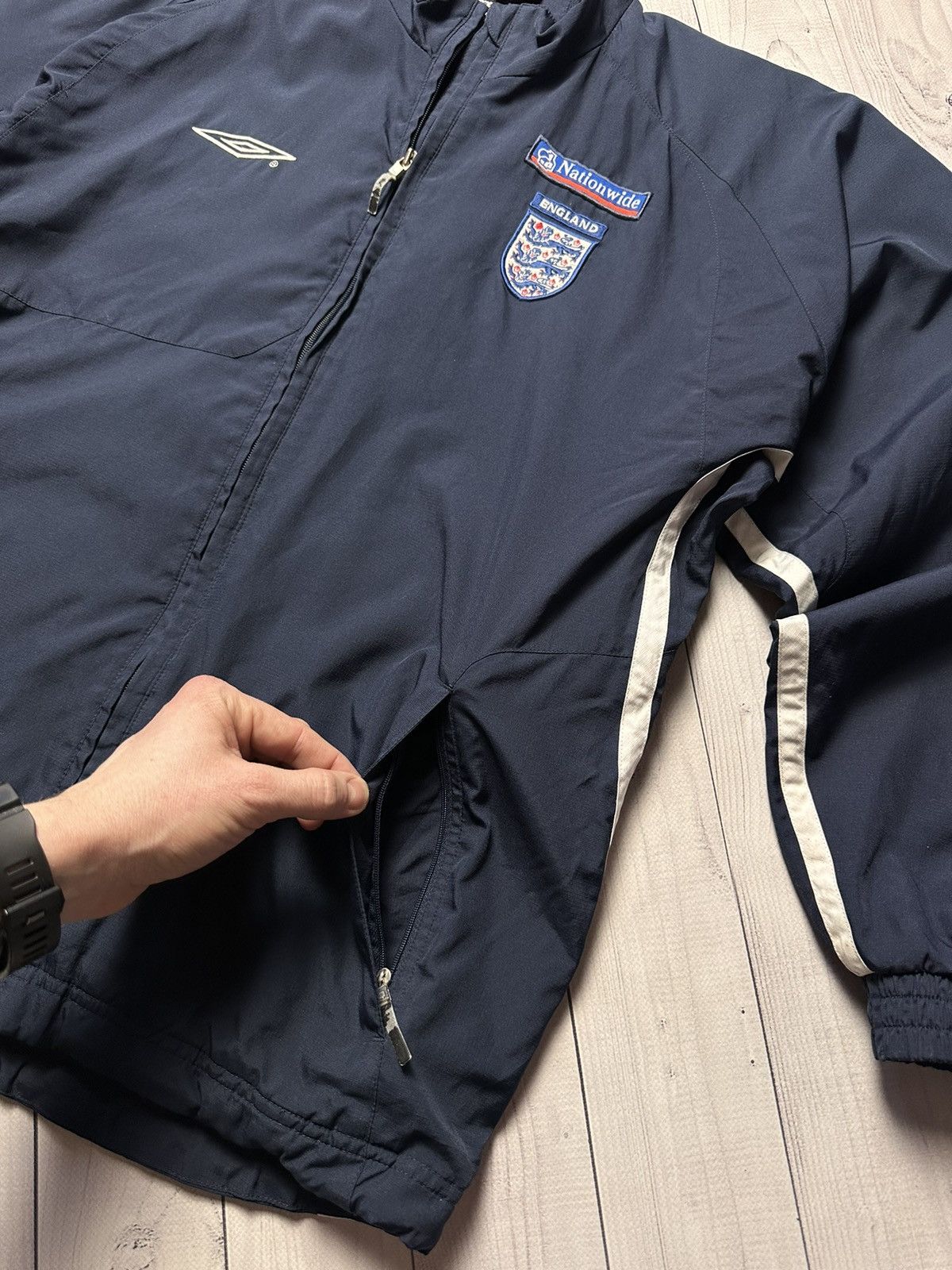 Umbro × Vintage Vintage Umbro England soccer jacket size S logo Size US S / EU 44-46 / 1 - 4 Thumbnail