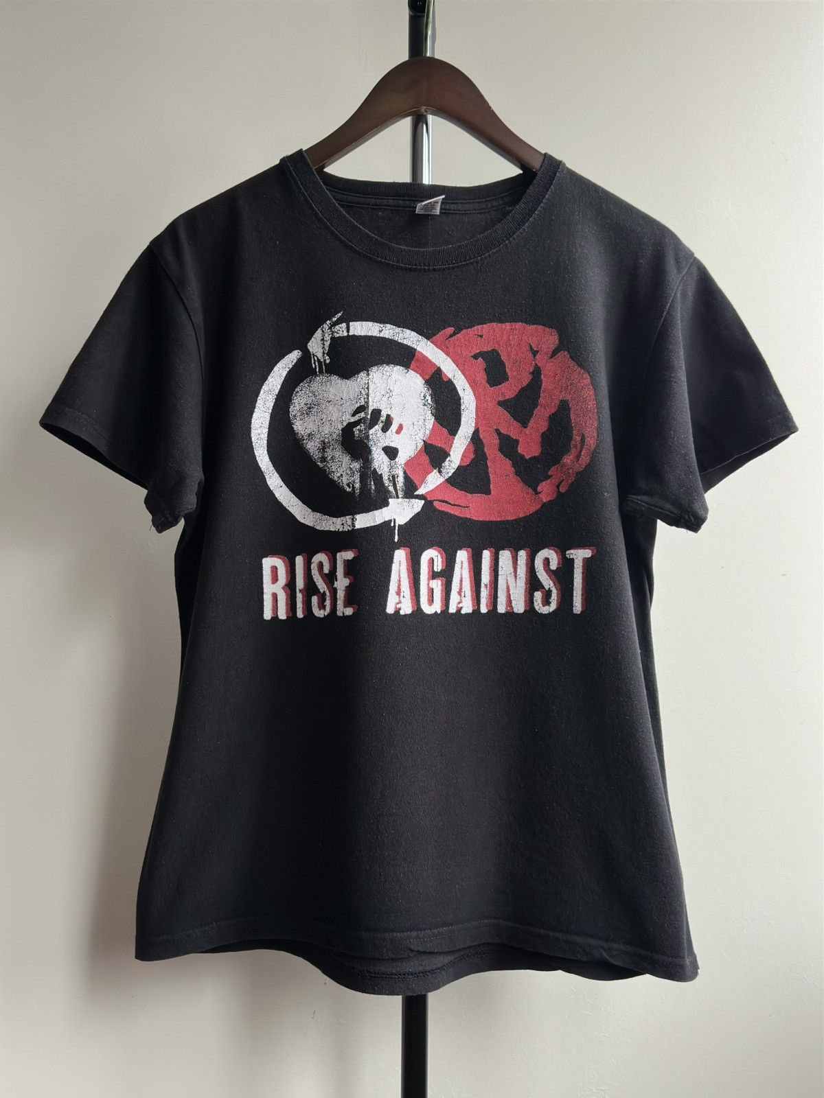 Band Tees × Vintage VINTAGE Y2K RISE AGAINST 2014 TOUR BAND TEE Size US M / EU 48-50 / 2 - 1 Thumbnail