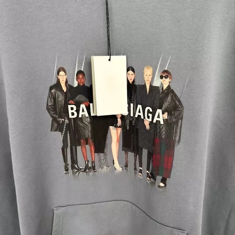 Balenciaga balenciaga grey portrait graphic hoodie Size US M / EU 48-50 / 2 - 3 Thumbnail