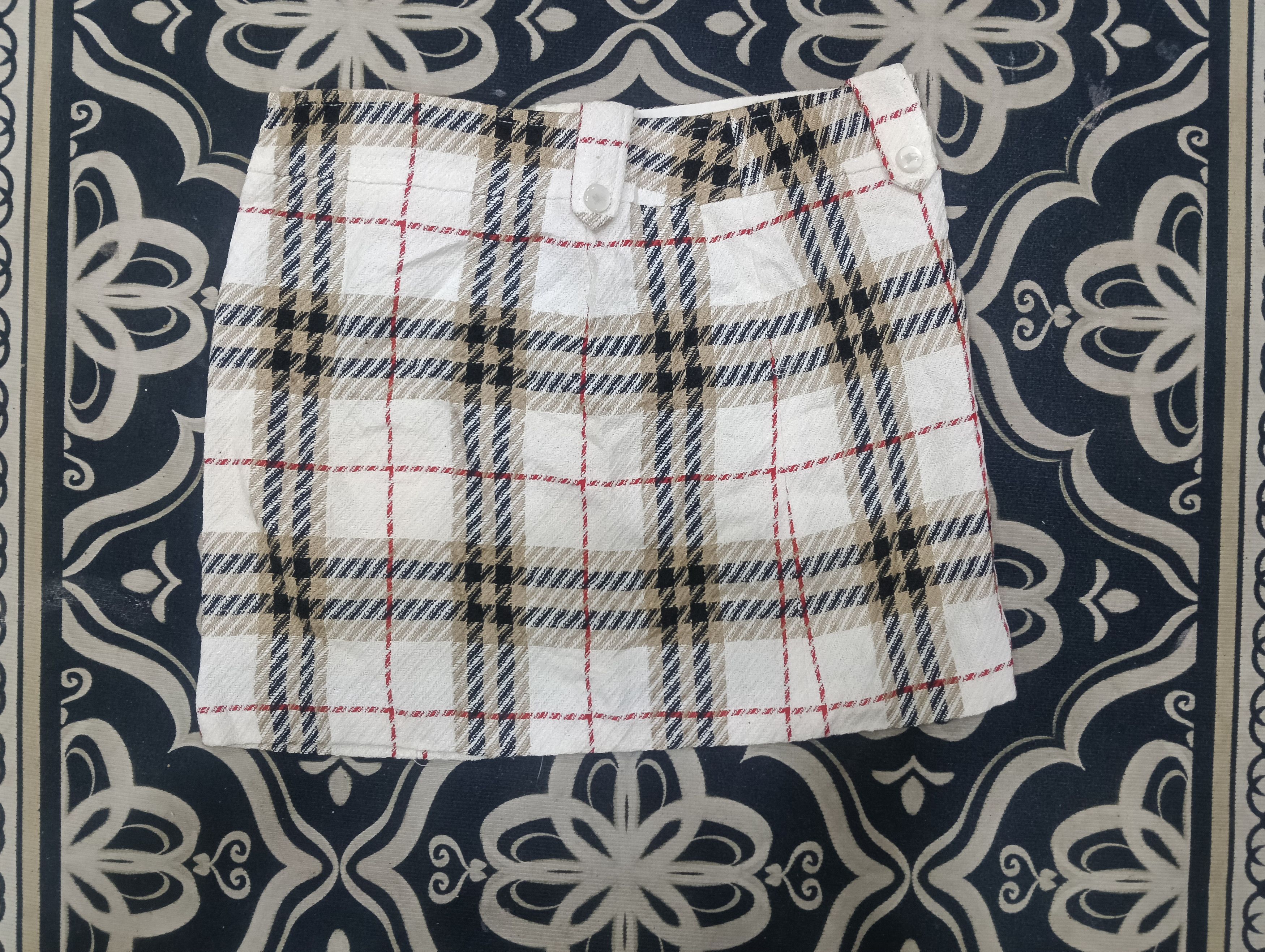 Burberry Vintage Burberry Nova Check Skirt Size 38" / US 16 / IT 52 - 2 Thumbnail