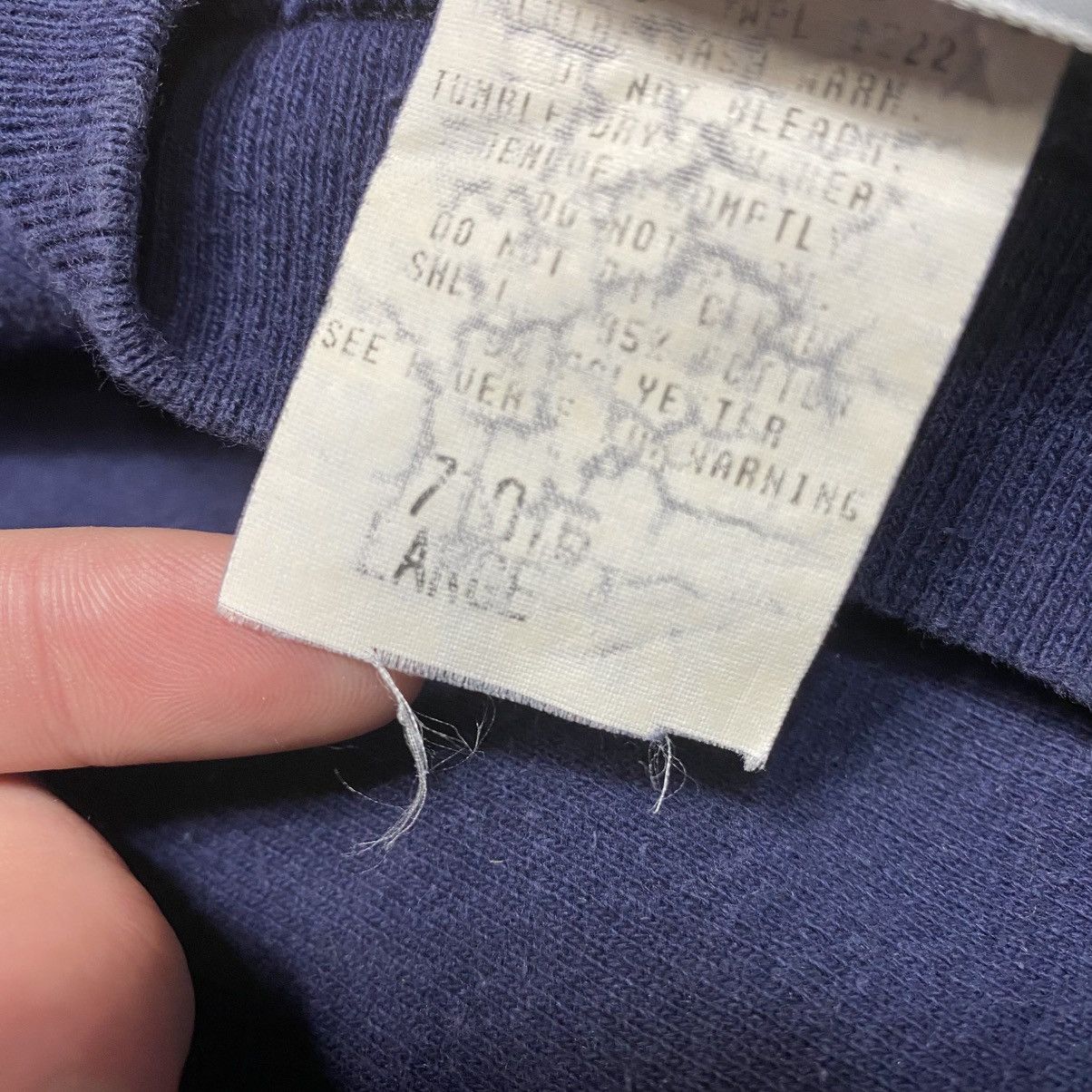 Carhartt × Vintage Vintage Carhartt Reverse Weave Navy Crewneck Sweatshirt Size US L / EU 52-54 / 3 - 7 Thumbnail