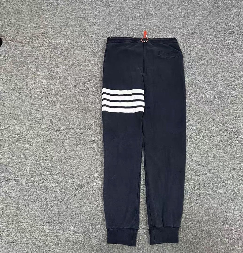 Thom Browne Thom Browne 4-Bar Sweatpants J16 Size US 32 / EU 48 - 2 Thumbnail
