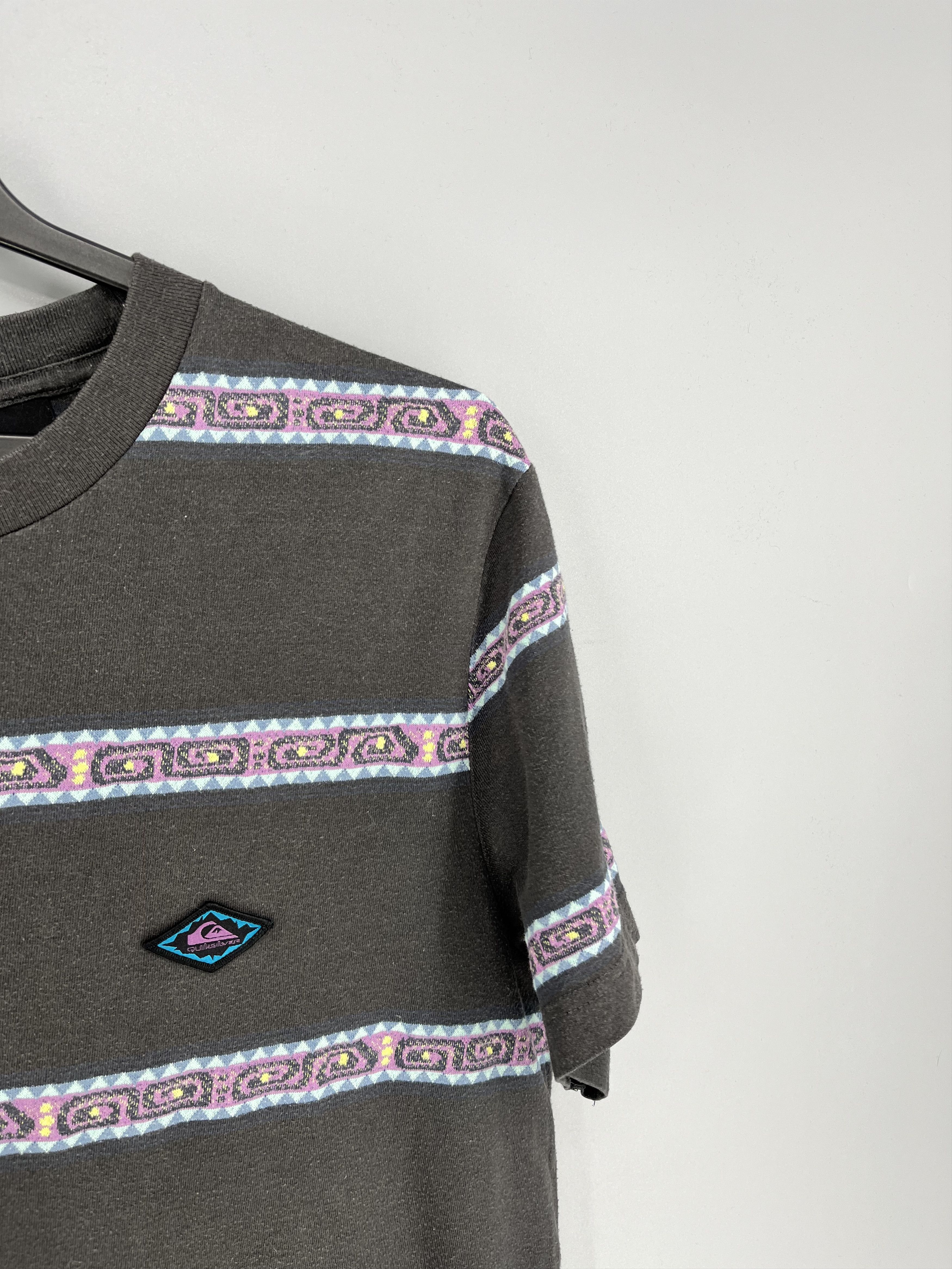 Quiksilver Vintage Quiksilver monogram T-Shirt Size M White Surf Skate Size US M / EU 48-50 / 2 - 7 Thumbnail