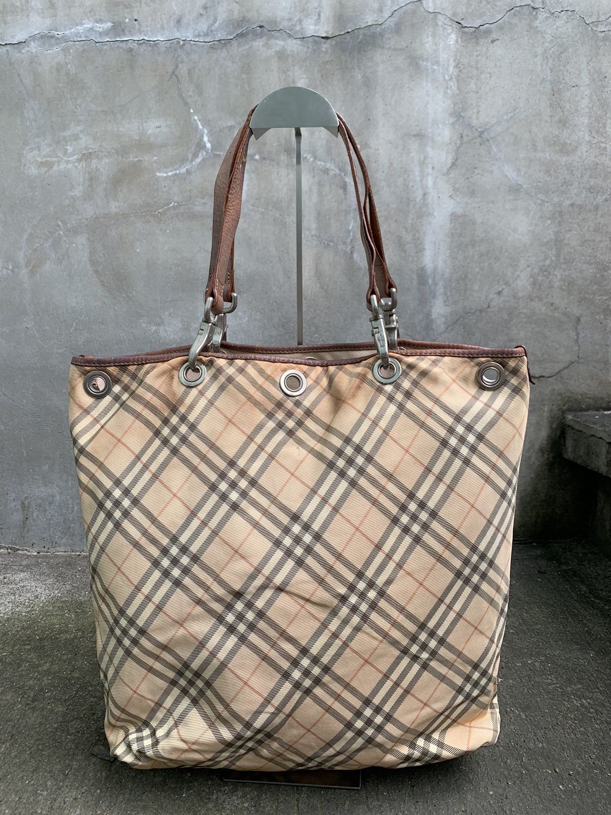 Burberry Blue Label Nova Plaid Tote Bag Size ONE SIZE - 2 Thumbnail