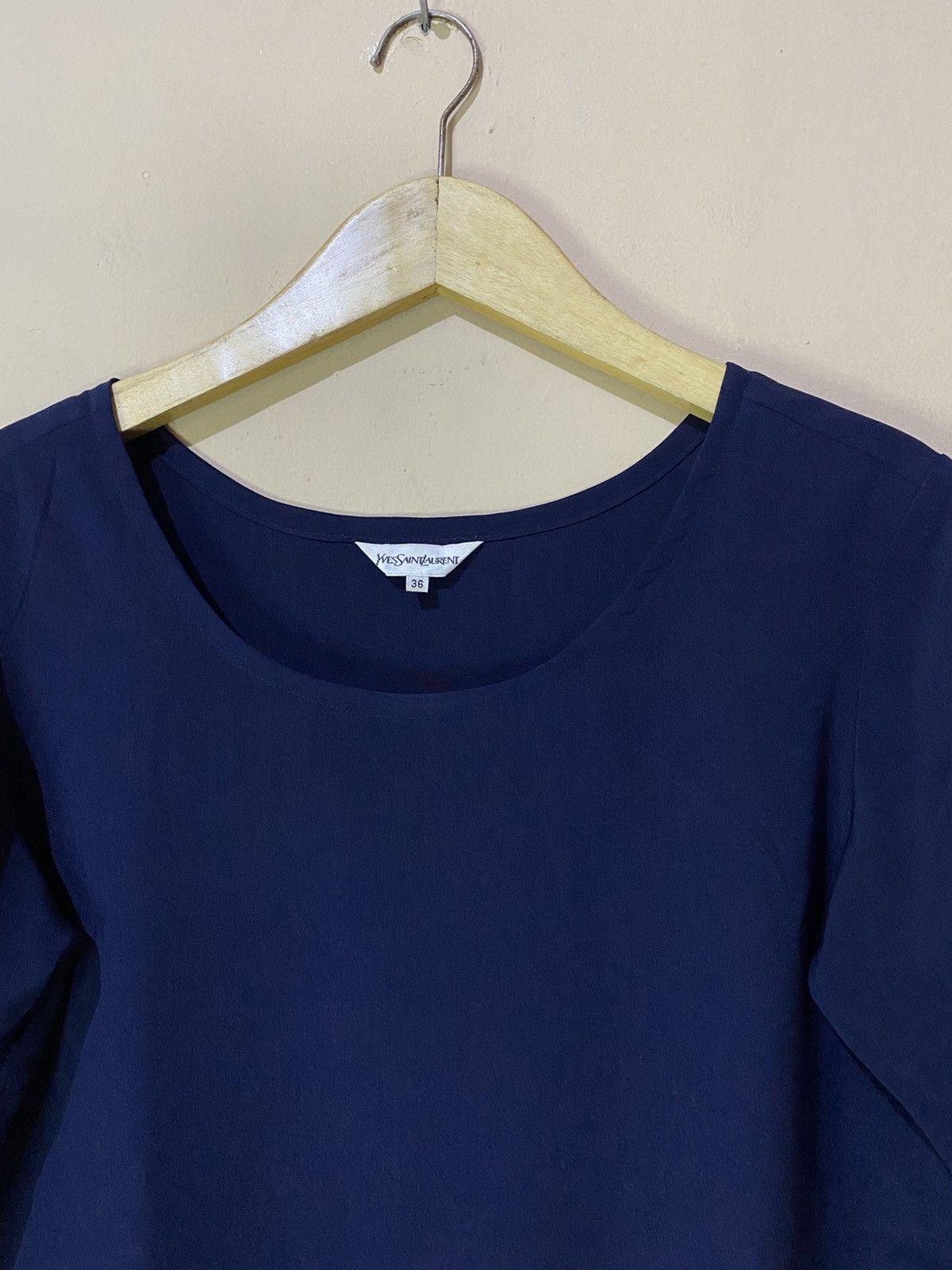 Yves Saint Laurent 90s Vintage Yves Saint Laurent Silk Blouse Size XS / US 0-2 / IT 36-38 - 4 Thumbnail