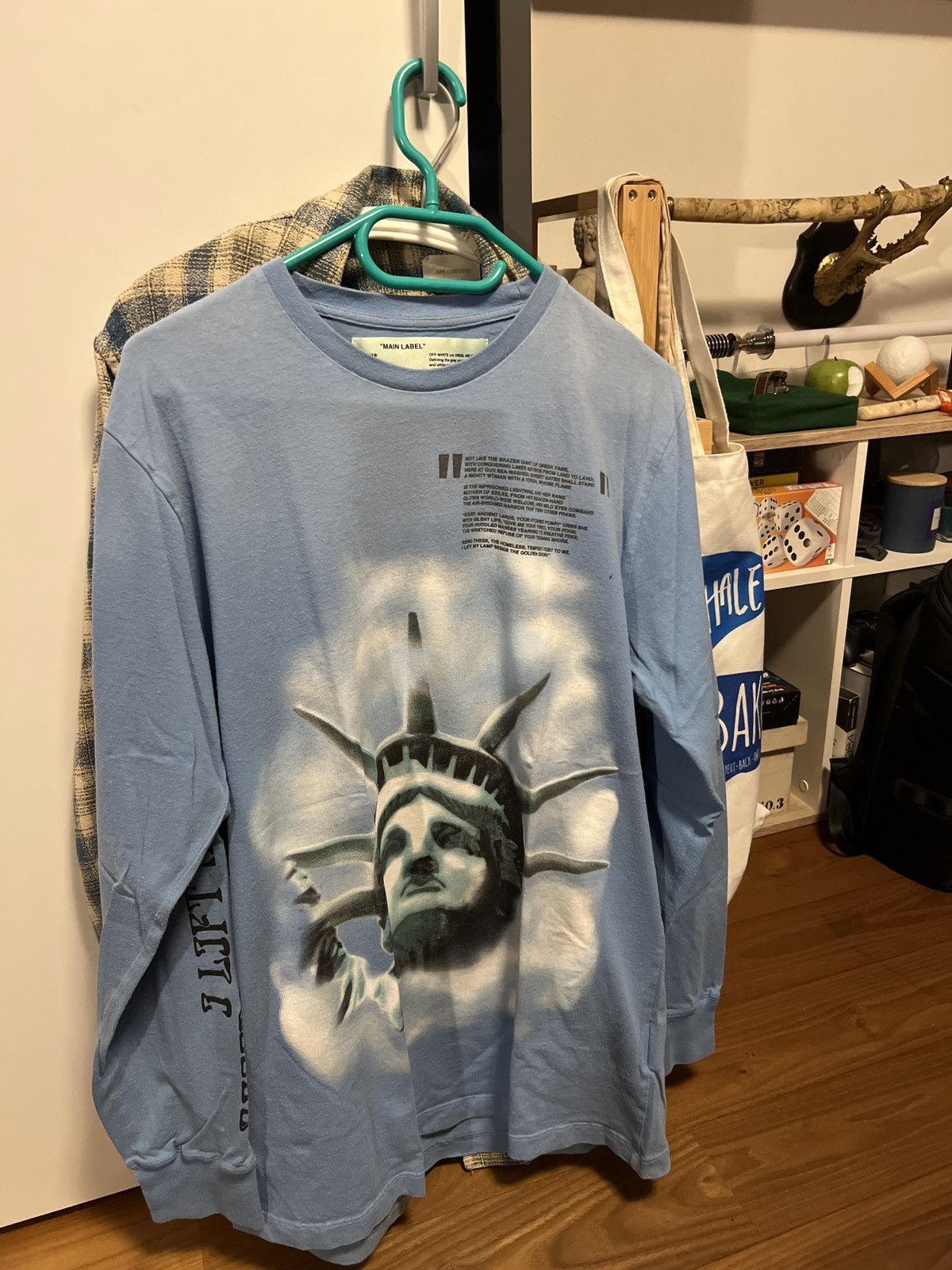 Off white statue of liberty long sleeve hotsell