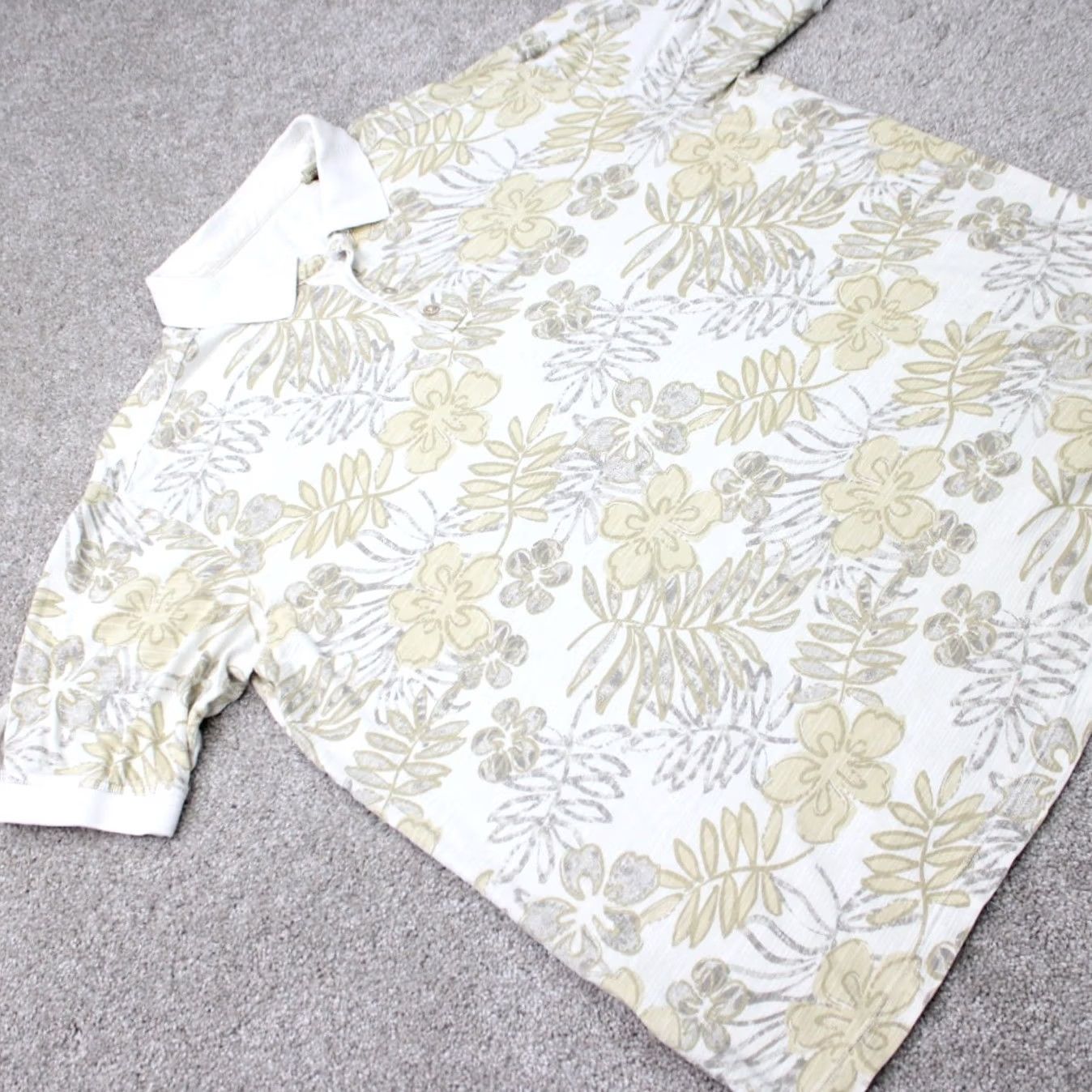 Tommy Bahama Tommy Bahama Polo Shirt Mens 2XL Beige Floral Pima Cotton/Rayon S/S Clothing Shirt Polo Polo Shirt Polo 90s Mens Men Beige Floral 2XL Size US XXL / EU 58 / 5 - 6 Thumbnail
