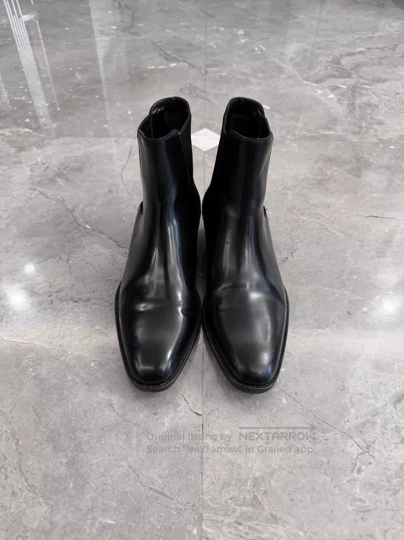 Saint Laurent Paris Saint Laurent Paris Glossy Leather Chelsea Boots Size US 7 / EU 40 - 3 Thumbnail