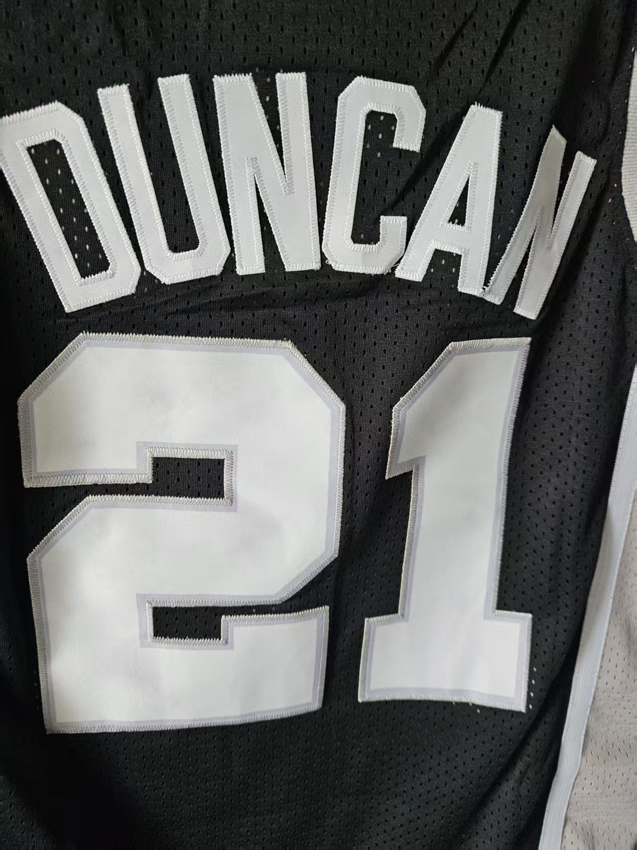 NBA Spurs 21 Tim Duncan Jersey Size US S / EU 44-46 / 1 - 5 Thumbnail