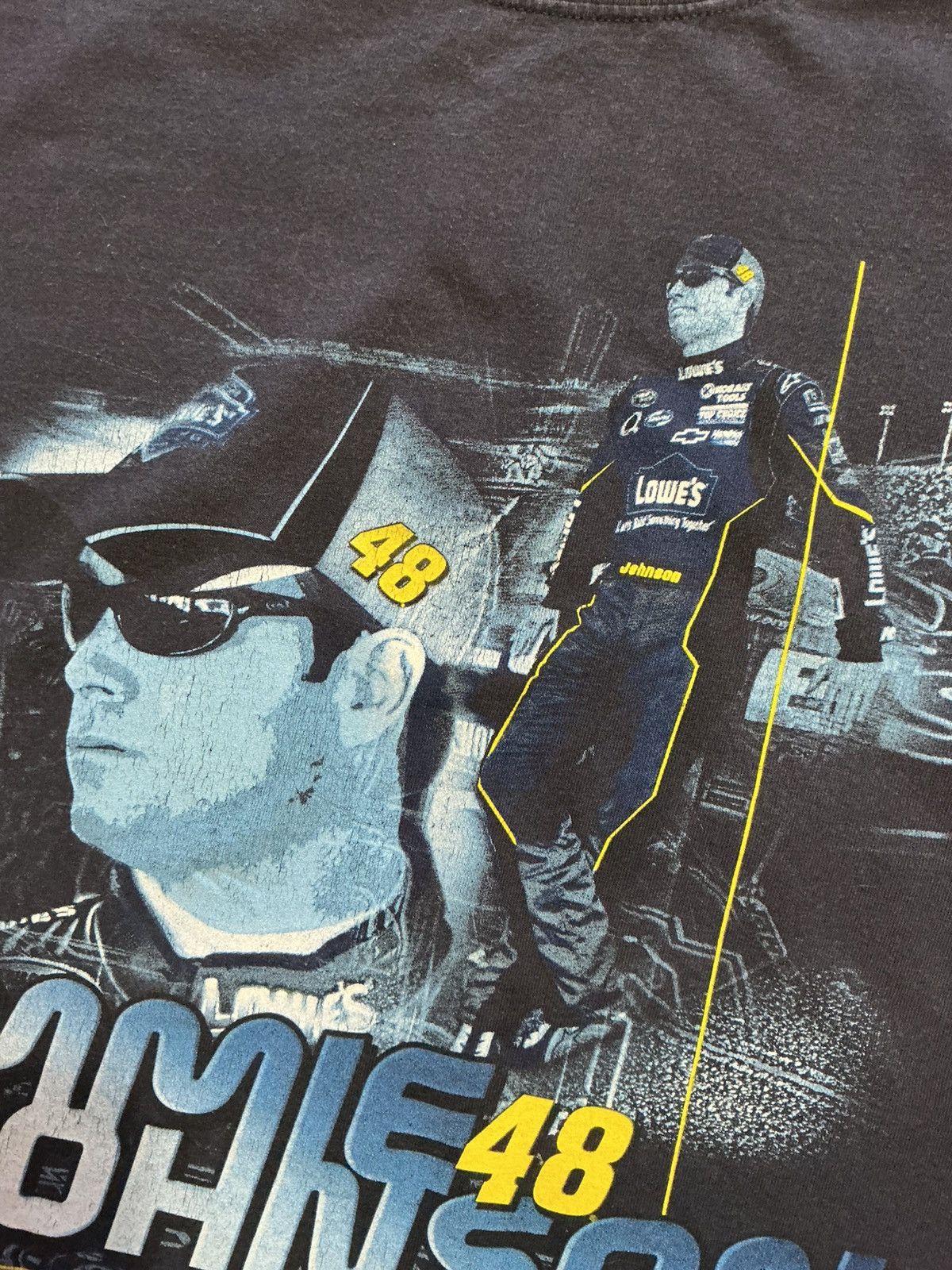NASCAR Vintage Y2K Chase NASCAR Jimmie Johnson Lowe's T-Shirt Size US XL / EU 56 / 4 - 7 Thumbnail
