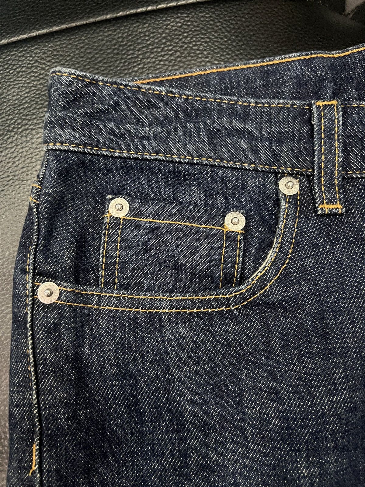Helmut Lang Helmut Lang 1998 “Italian Cut” Straight Leg Raw Denim Jeans Size US 26 / EU 42 - 7 Thumbnail