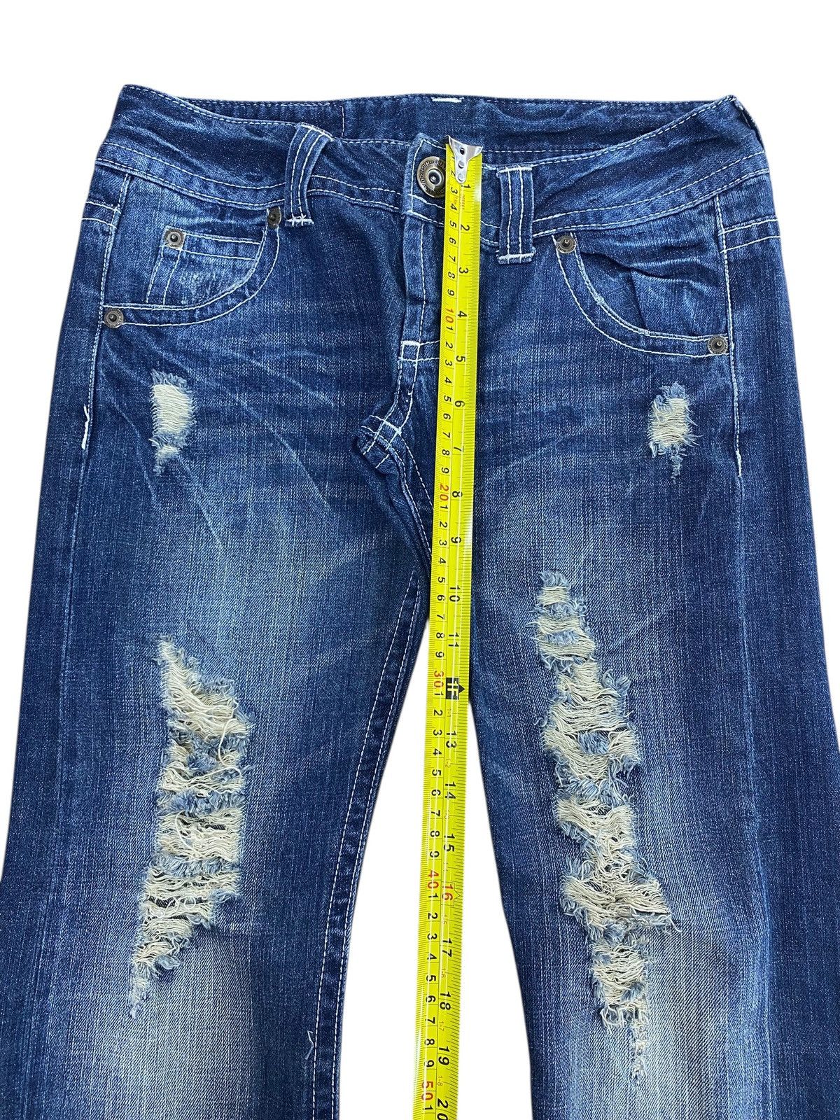 Japanese Brand Japanese Brand Faded Wash Ripped Style Flare Jeans Size US 30 / EU 46 - 6 Thumbnail