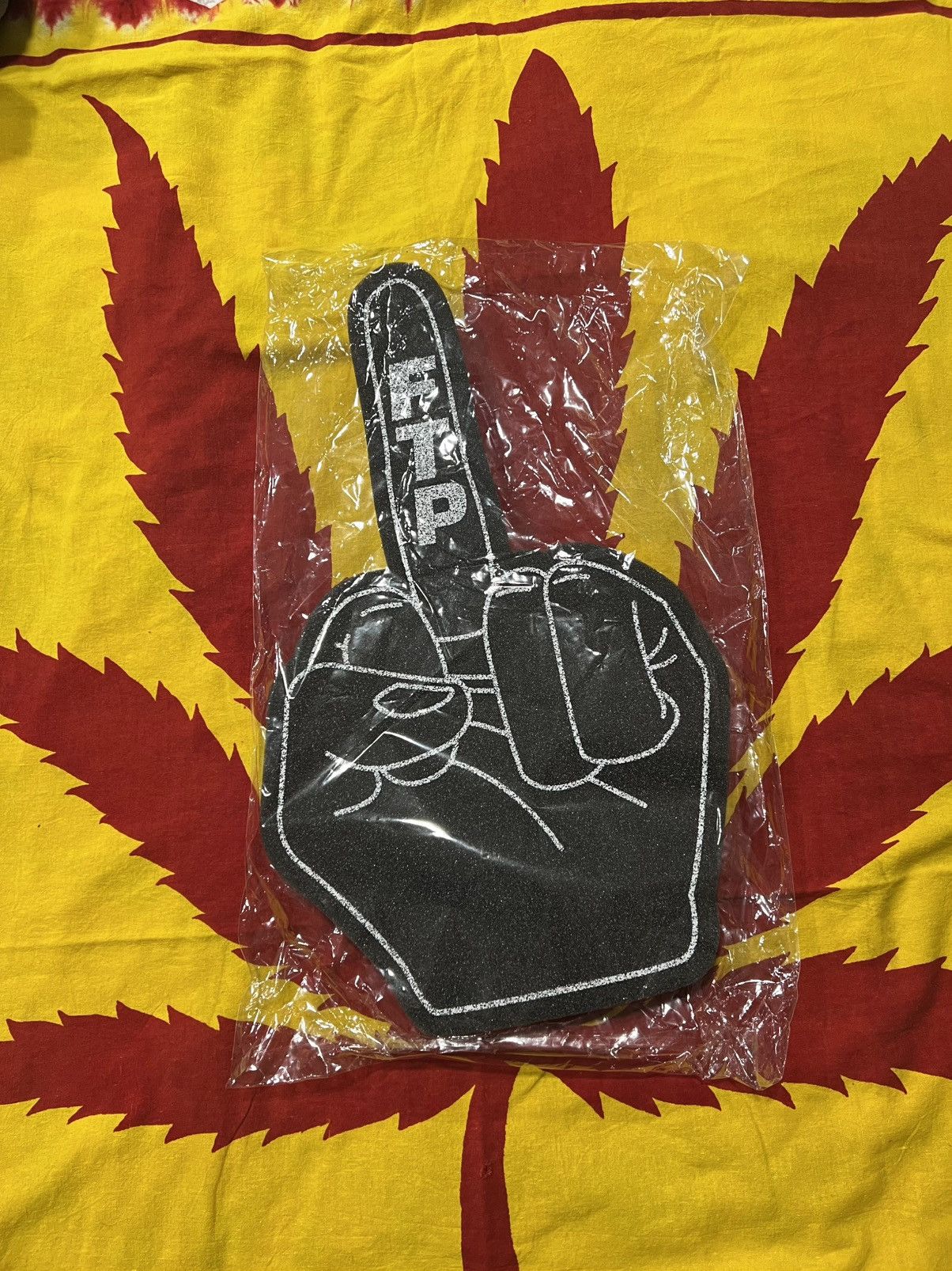 Fuck The Population FTP Foam Middle Finger Size ONE SIZE - 2 Thumbnail