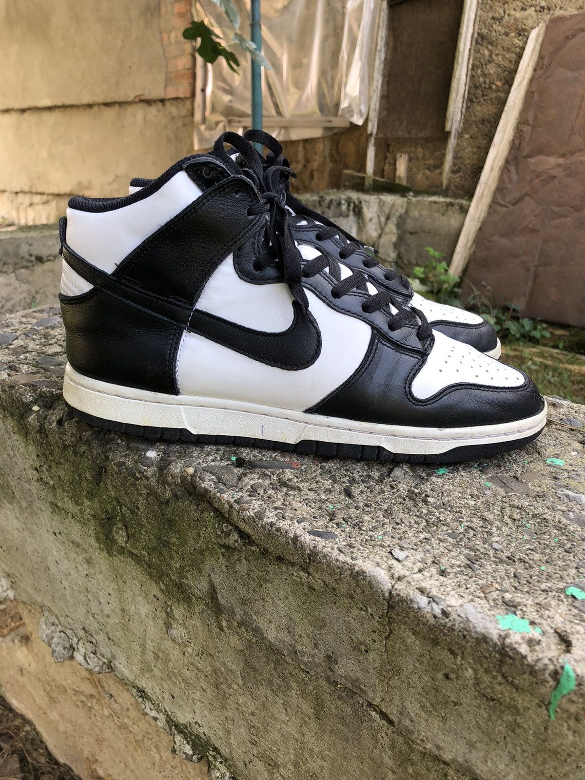 WMNS Nike Dunk High Black/White Panda