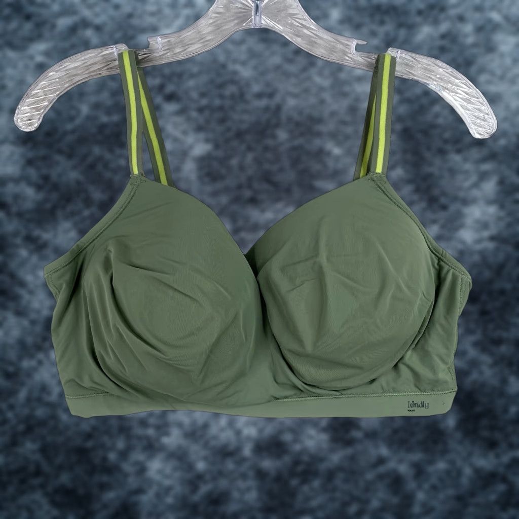 Vintage Kindly XXL Green Wireless Cross Over Hybrid Sea Spray Bra - T-Shirt Style, Convertible, Adjustable Strap, White? Size ONE SIZE - 1 Thumbnail
