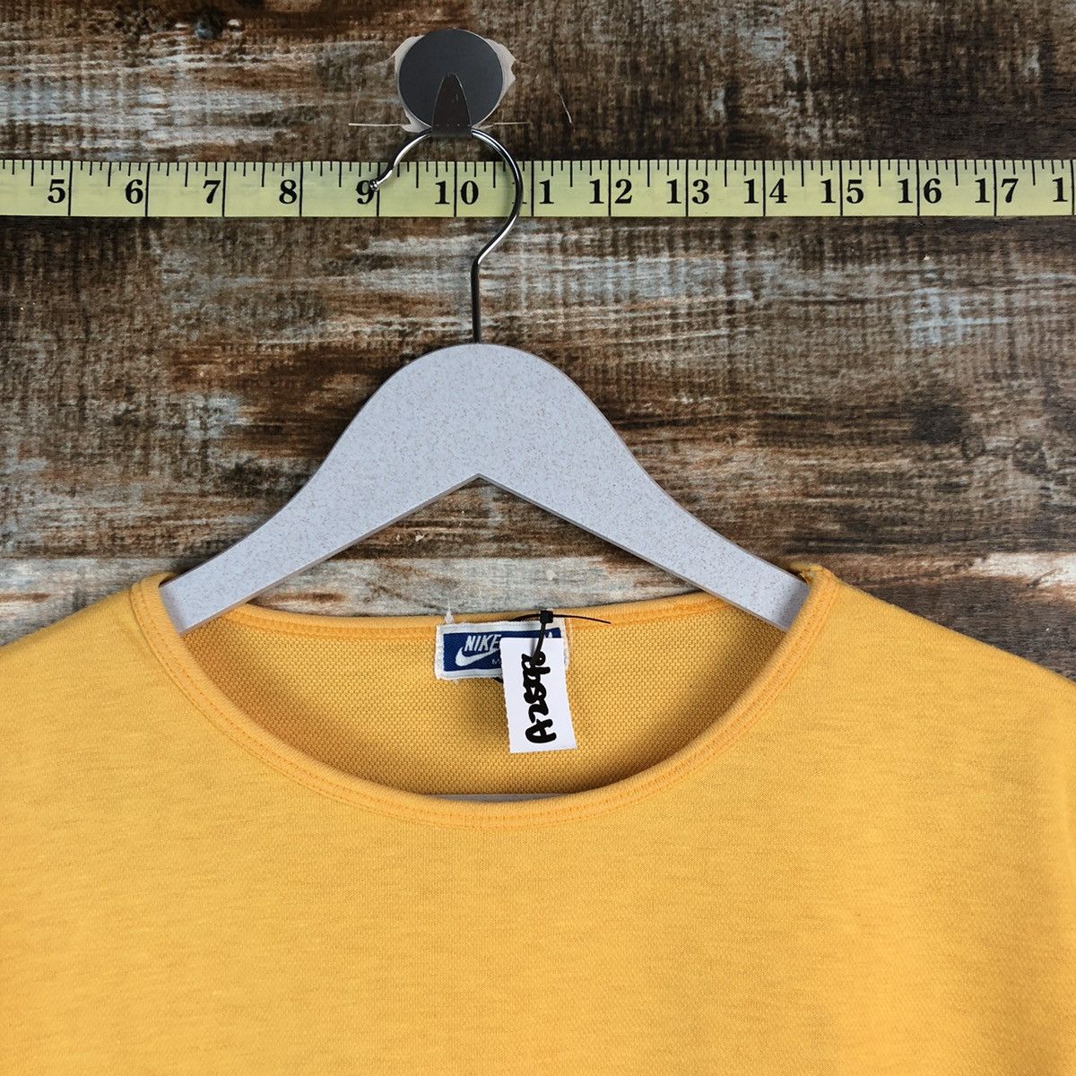Nike Nike japan vintage Yellow T-Shirt #A2598 Size US S / EU 44-46 / 1 - 4 Thumbnail
