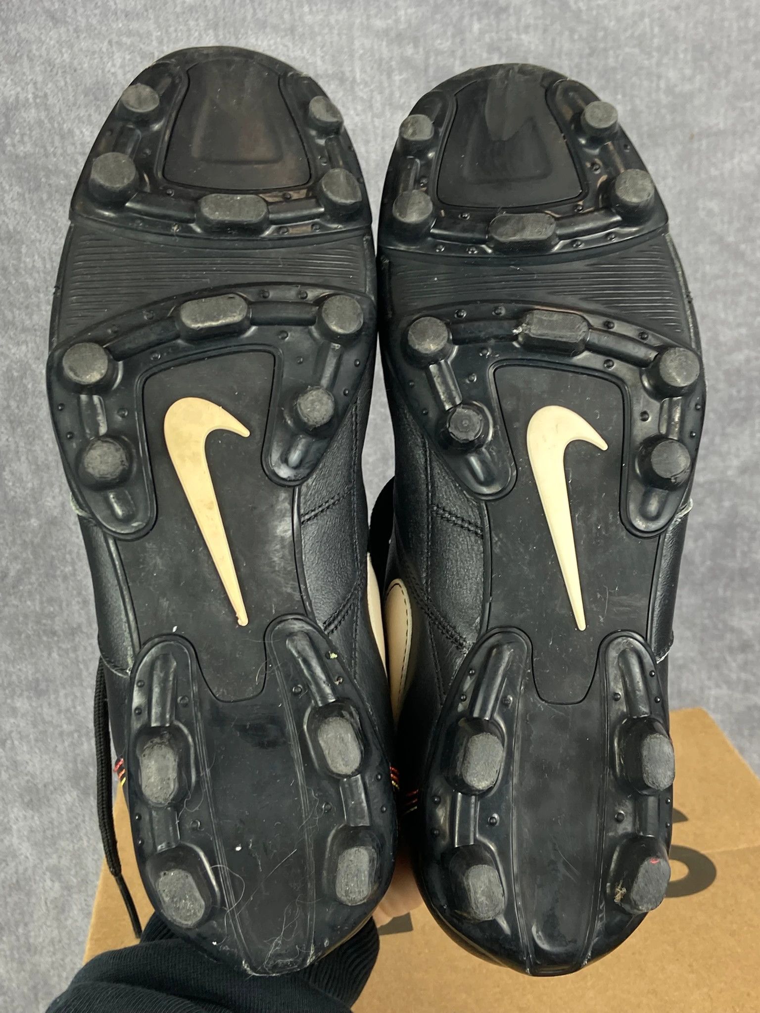 Nike Nike Tiempo Ronaldinho 10R FG football boots Size US 7 / EU 40 - 7 Thumbnail