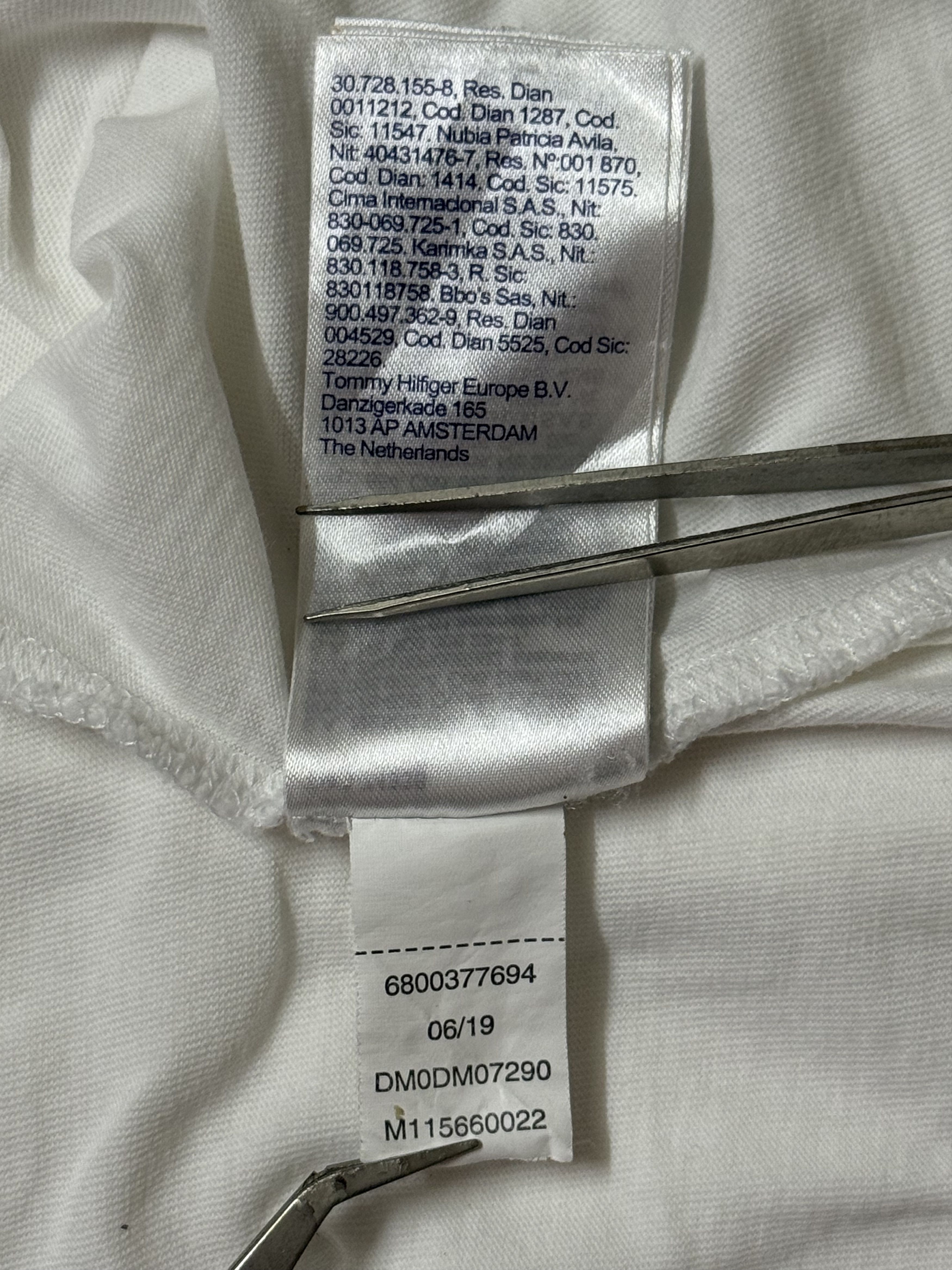 Tommy Jeans Tommy Jeans White Long Sleeve Tee – Flag Embroidery Logo Size US XS / EU 42 / 0 - 9 Thumbnail
