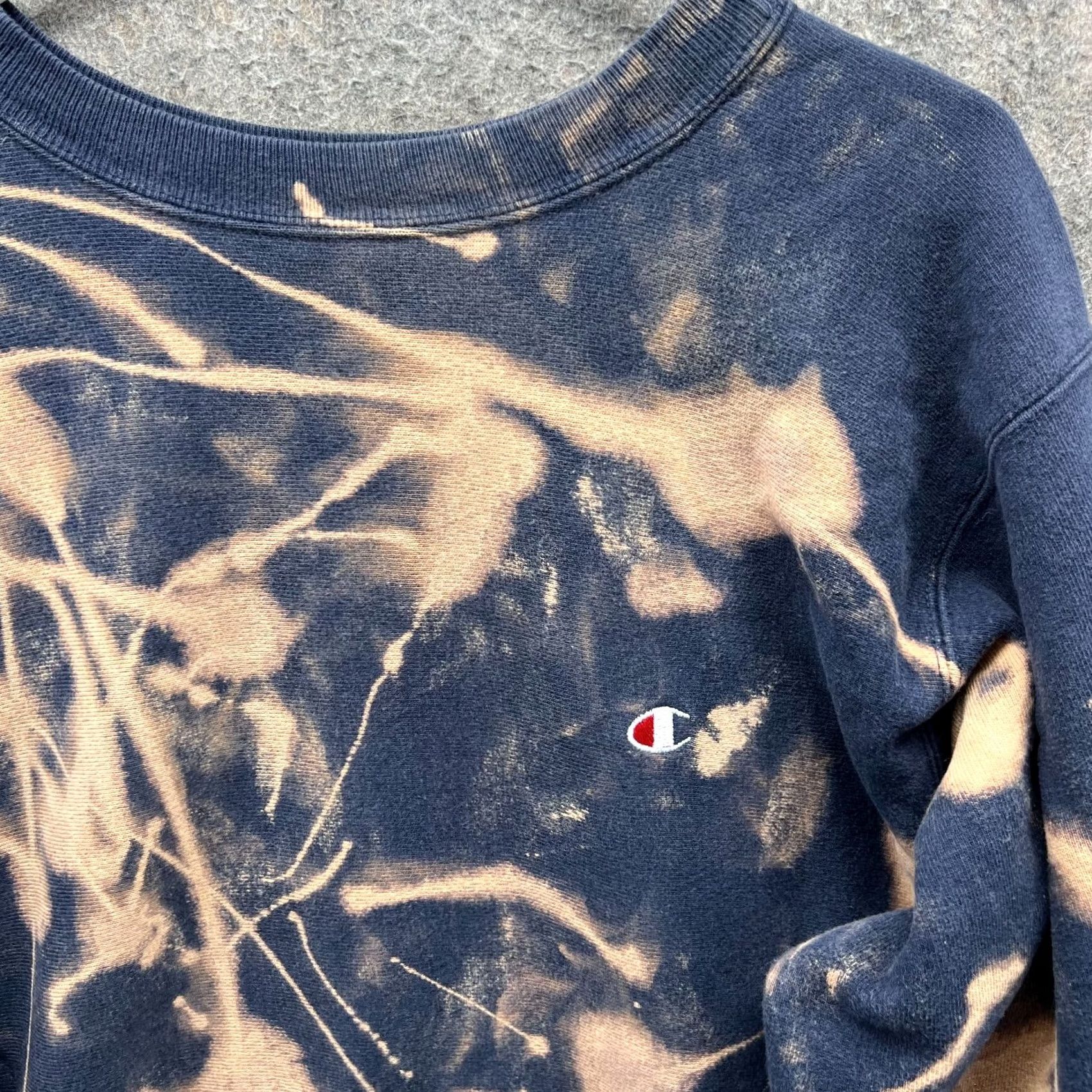 Champion VINTAGE Champion Sweater Mens Large Blue Crewneck Pullover Reversible Y2K Weave Geometric Pattern Size US L / EU 52-54 / 3 - 4 Thumbnail