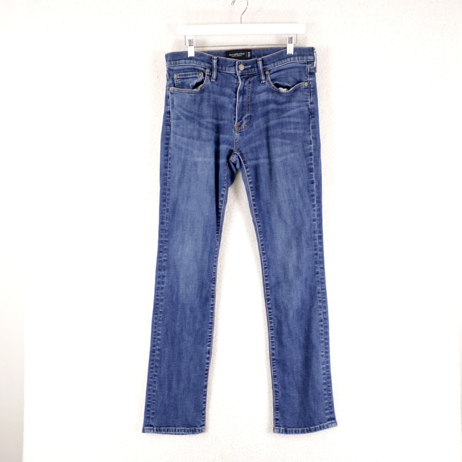 Abercrombie & Fitch Abercrombie & Fitch Straight Stretch Blue Wiskering Denim Je Size US 32 / EU 48 - 1 Thumbnail