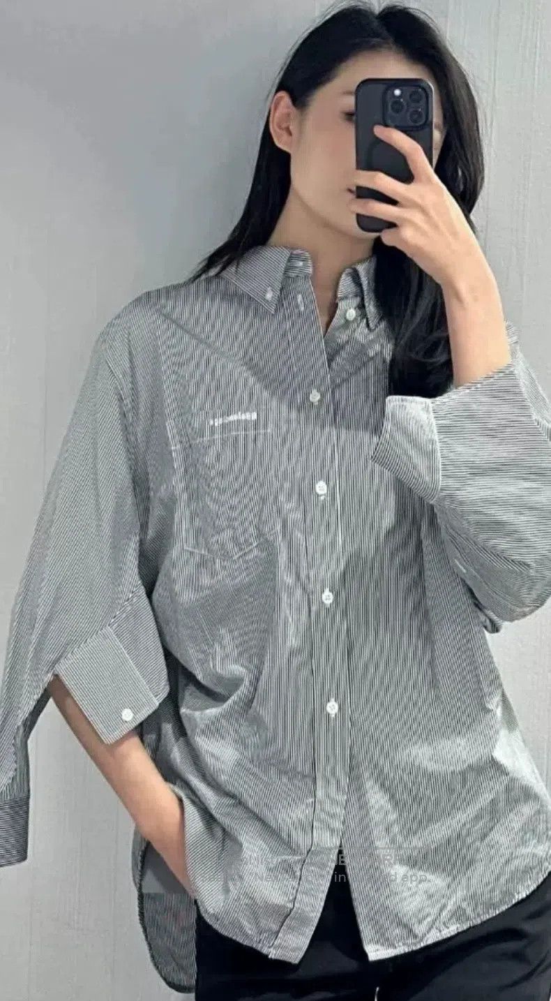 Balenciaga Balenciaga Grey Stripe Letter Logo Women's Shirt Size XS / US 0-2 / IT 36-38 - 2 Thumbnail