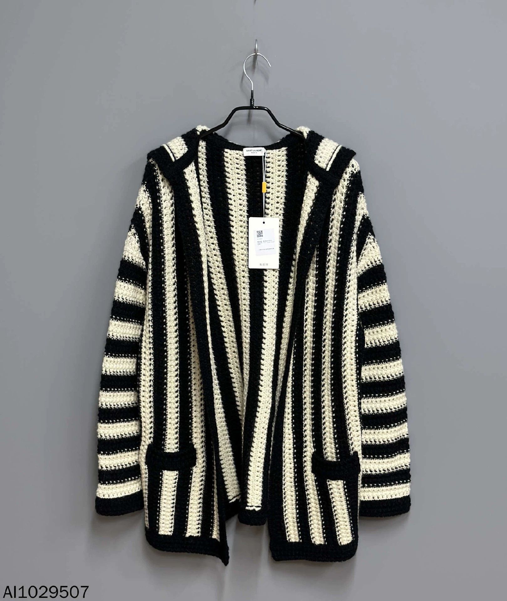 Saint Laurent Paris Saint Laurent Paris Black and white striped knitted sweater Size US S / EU 44-46 / 1 - 1 Thumbnail