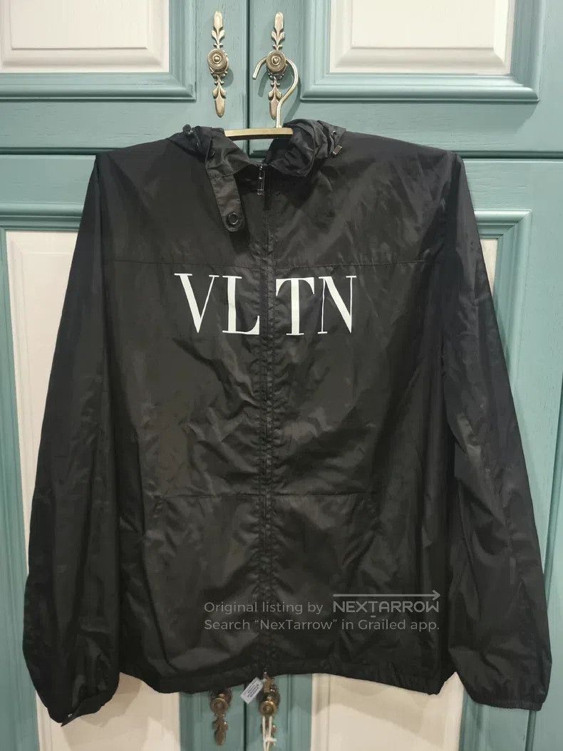Valentino Valentino Classic thin coat Size US XL / EU 56 / 4 - 1 Thumbnail