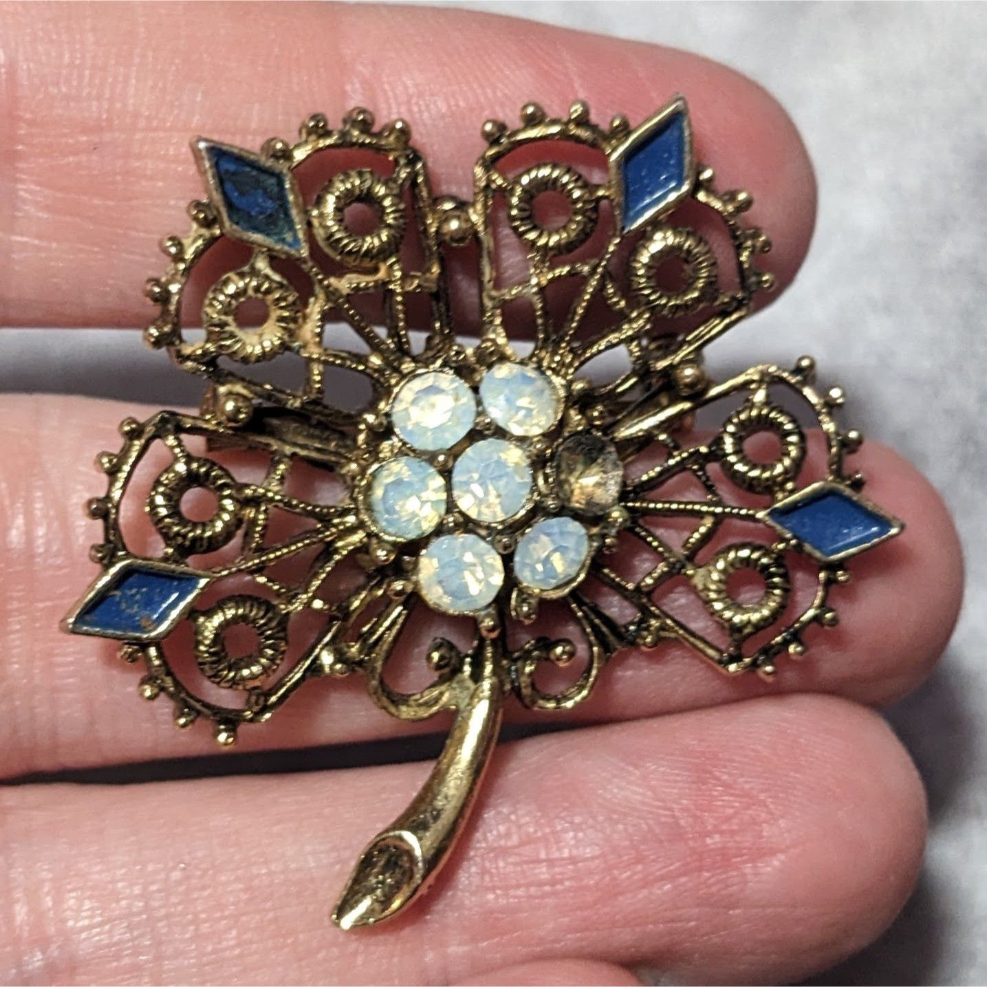 Other Vintage Gold Tone Floral Rhinestone Enamel Brooch Size ONE SIZE - 11 Thumbnail