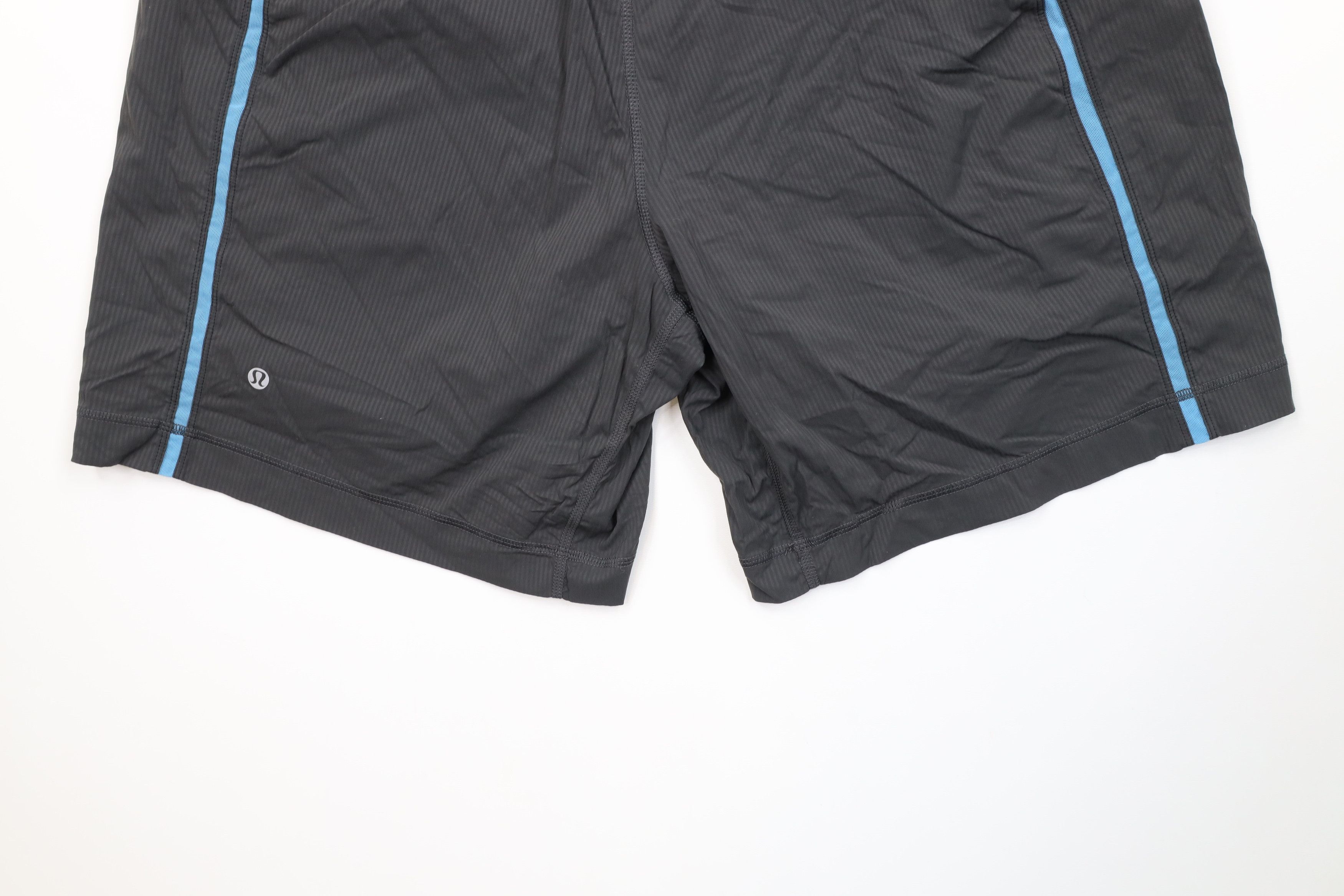 Lululemon Lululemon Lined Gym Yoga Jogging Running Shorts Gray Striped Size US 38 / EU 54 - 10 Thumbnail