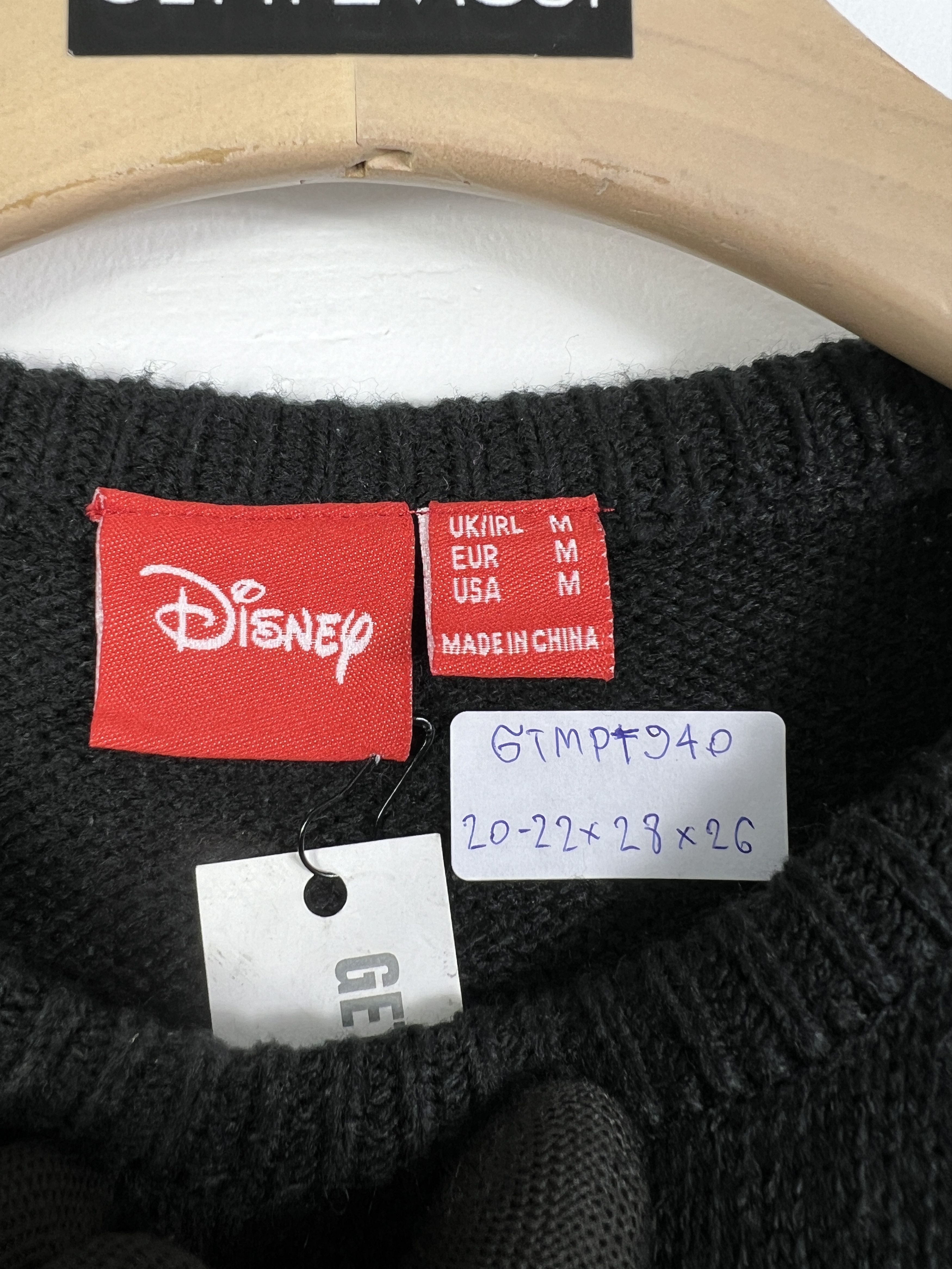 Disney Disney Mickey Mouse Knit Sweater (M) GTMPT940 Size US M / EU 48-50 / 2 - 3 Thumbnail