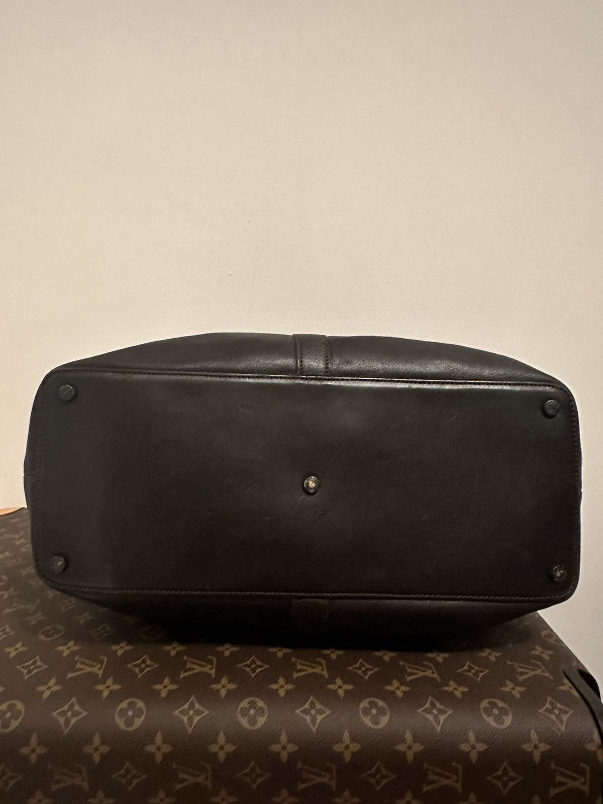 Chanel × Vintage Vintage Chanel Travel Bag in Dark Bordeaux Leather 1999 RARE Size ONE SIZE - 7 Thumbnail
