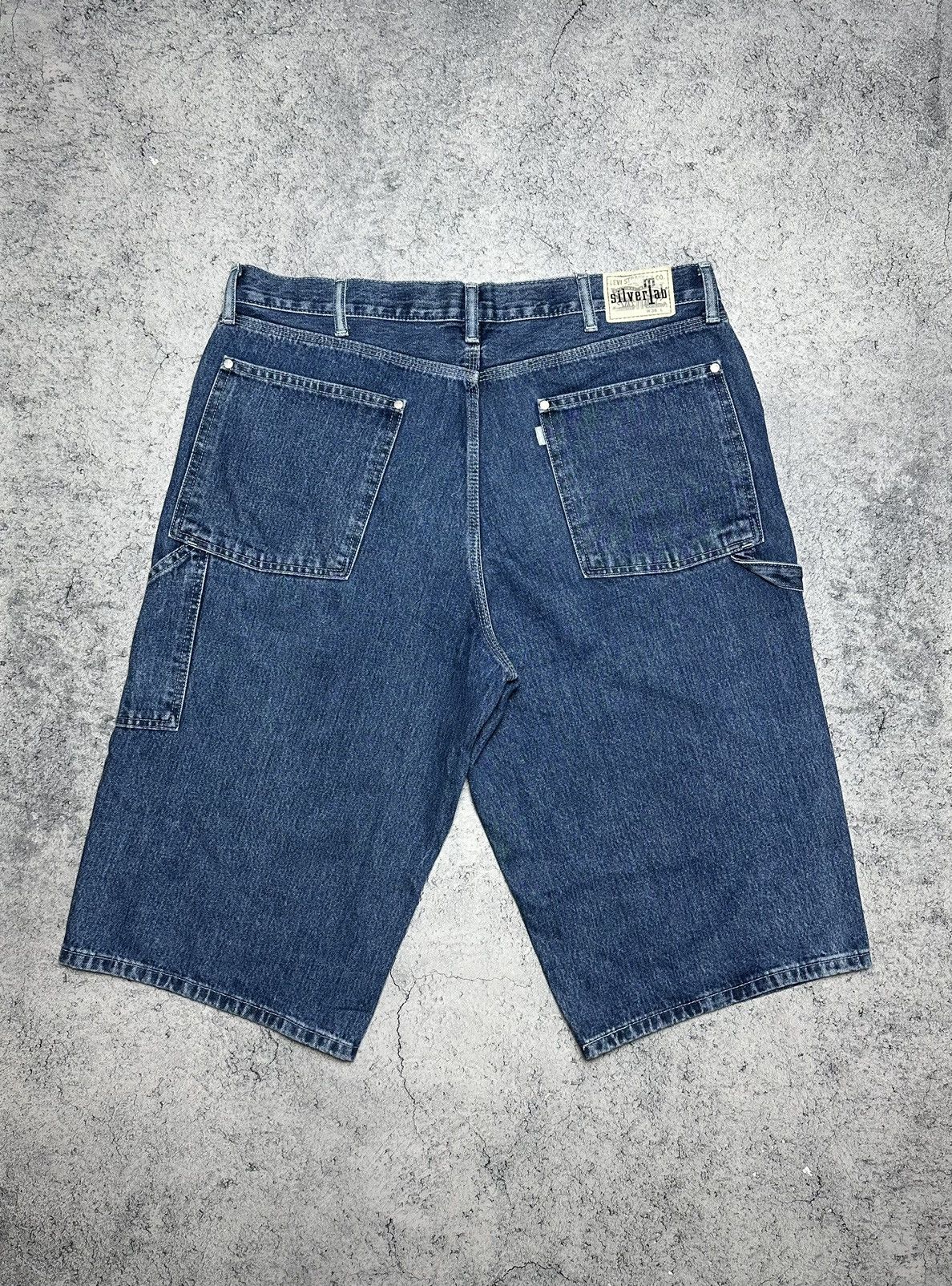 Levi's Levi's Silvertab Baggy Carpenter Denim Shorts W38 Size US 38 / EU 54 - 1 Thumbnail
