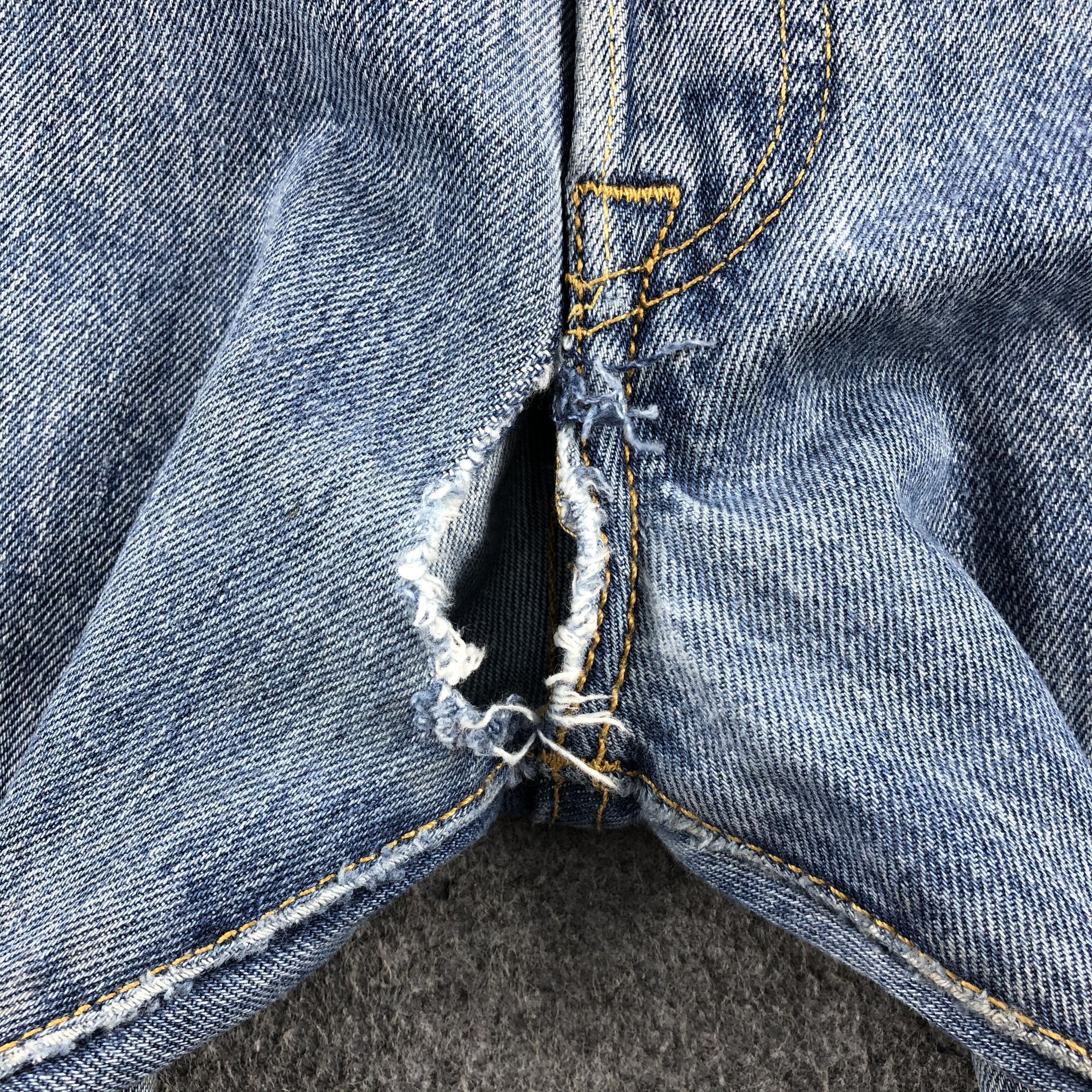 Levi's Vintage Blue Wash Levis 501 Jeans-J1640 Size US 37 - 8 Thumbnail